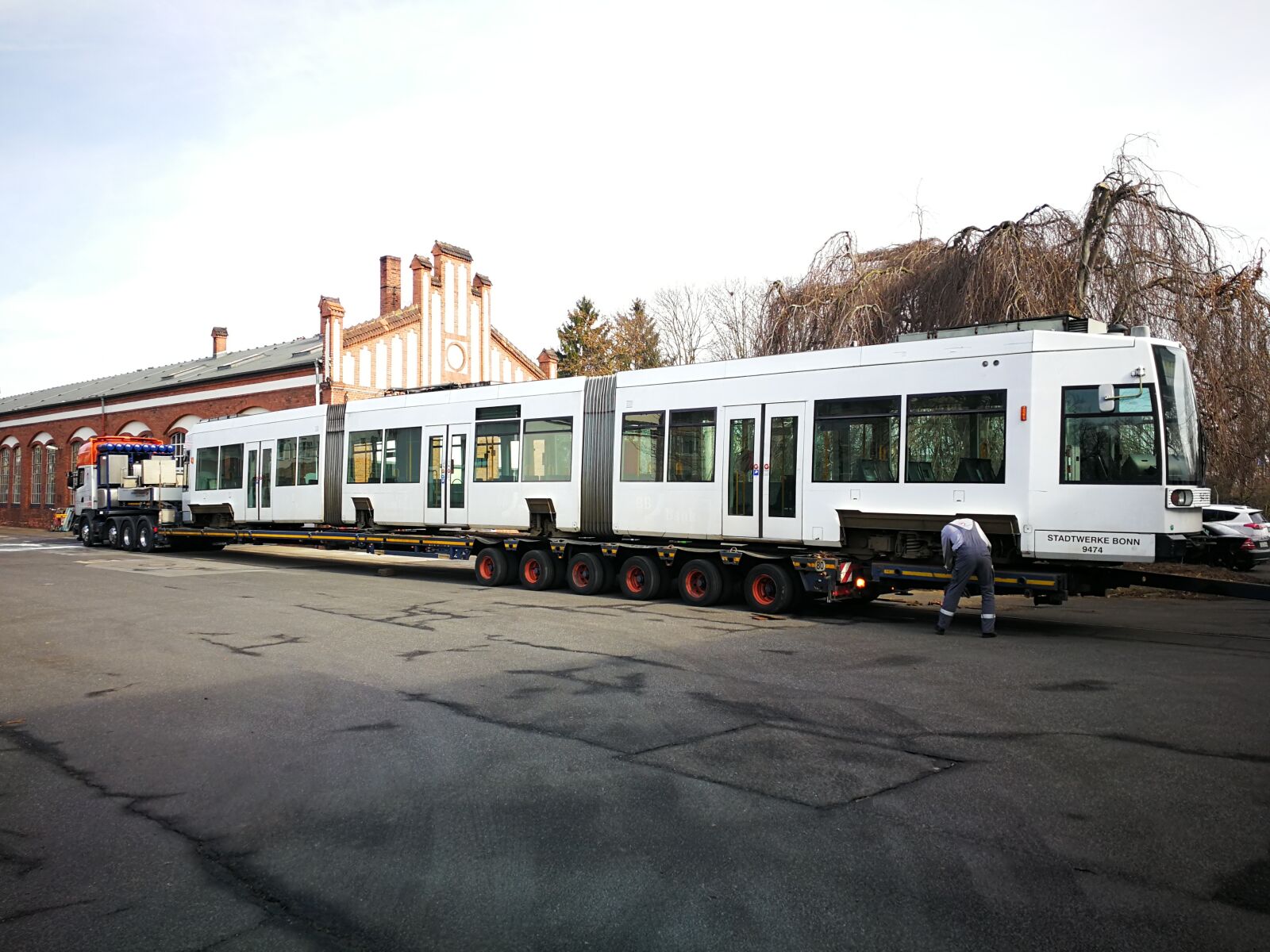 HUAWEI Mate 9 sample photo. Tram car, pnv, low-bed photography