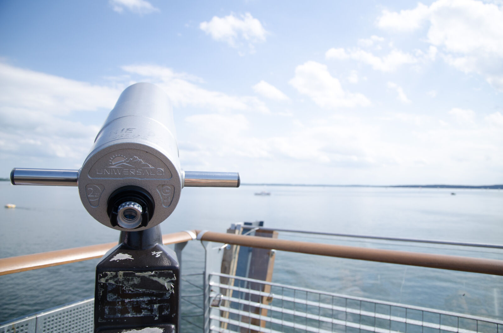 Nikon AF-S DX Nikkor 16-85mm F3.5-5.6G ED VR sample photo. Sea, bridge, binoculars, poland photography