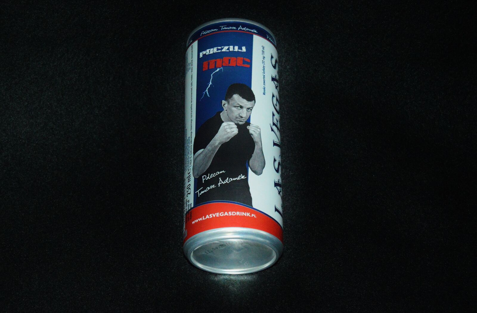 Nikon D3200 sample photo. Power drink, box, polish photography