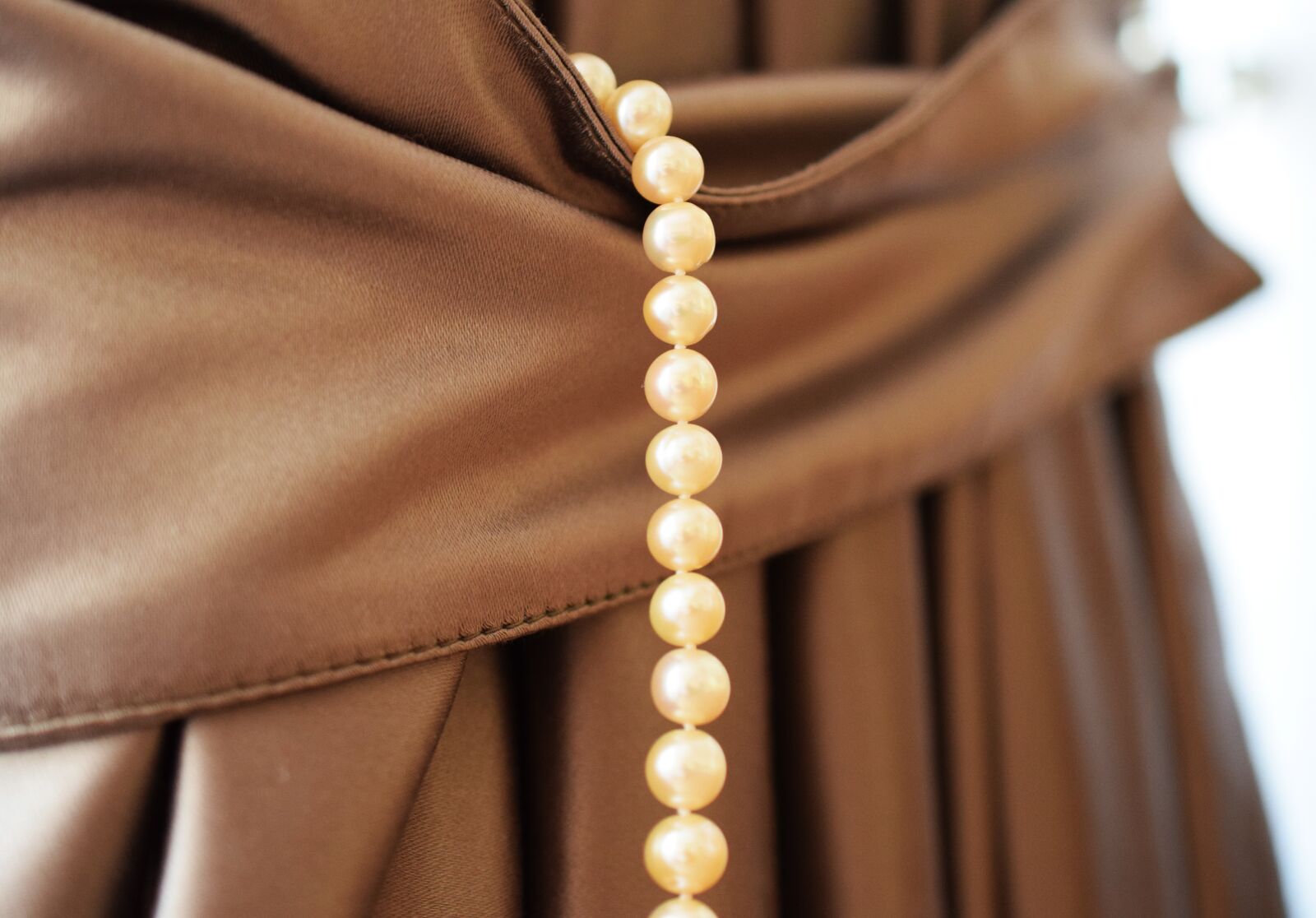 Nikon D5300 sample photo. Pearls, jewelry, necklace photography