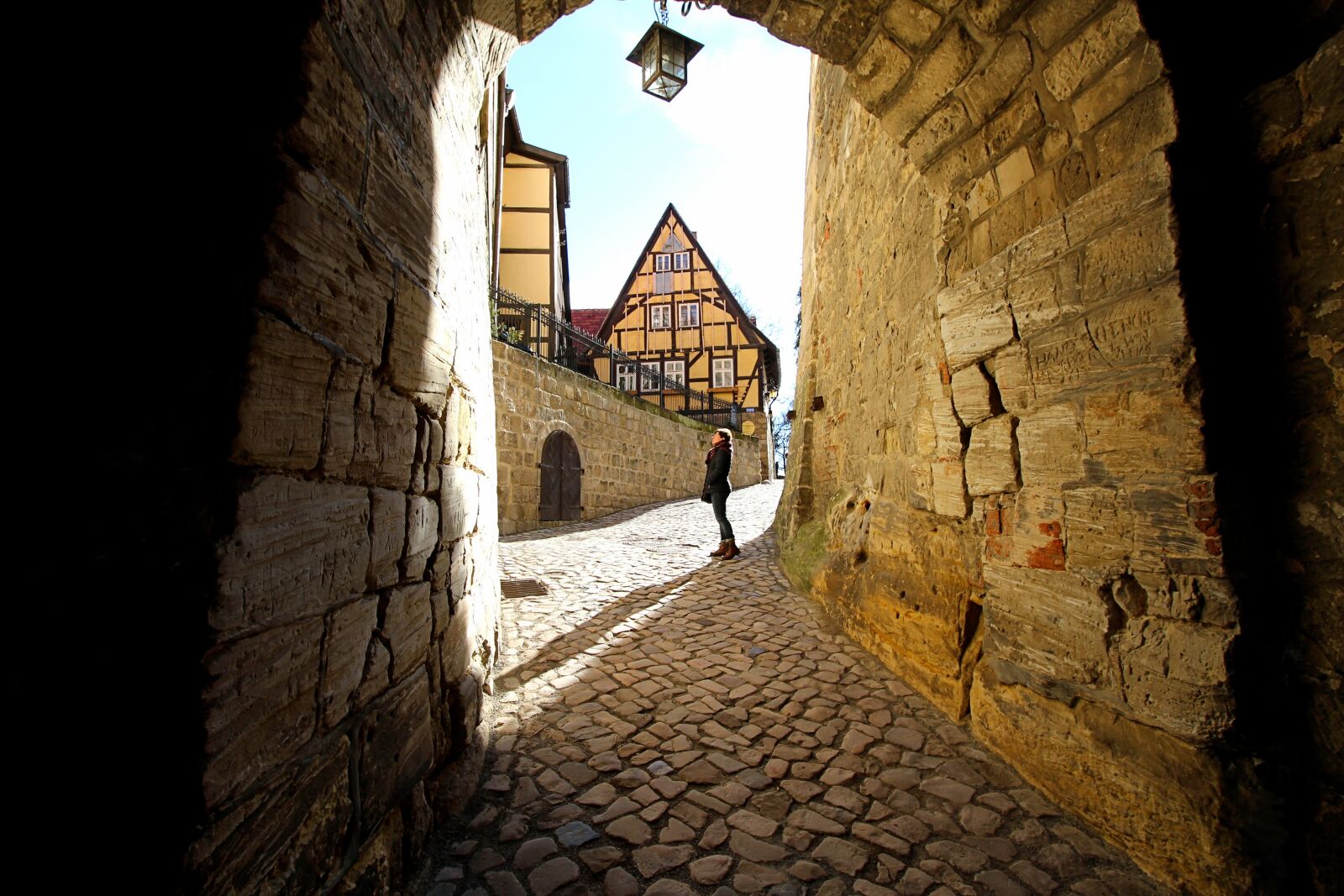 Canon EOS 700D (EOS Rebel T5i / EOS Kiss X7i) sample photo. Passage, archway, middle ages photography