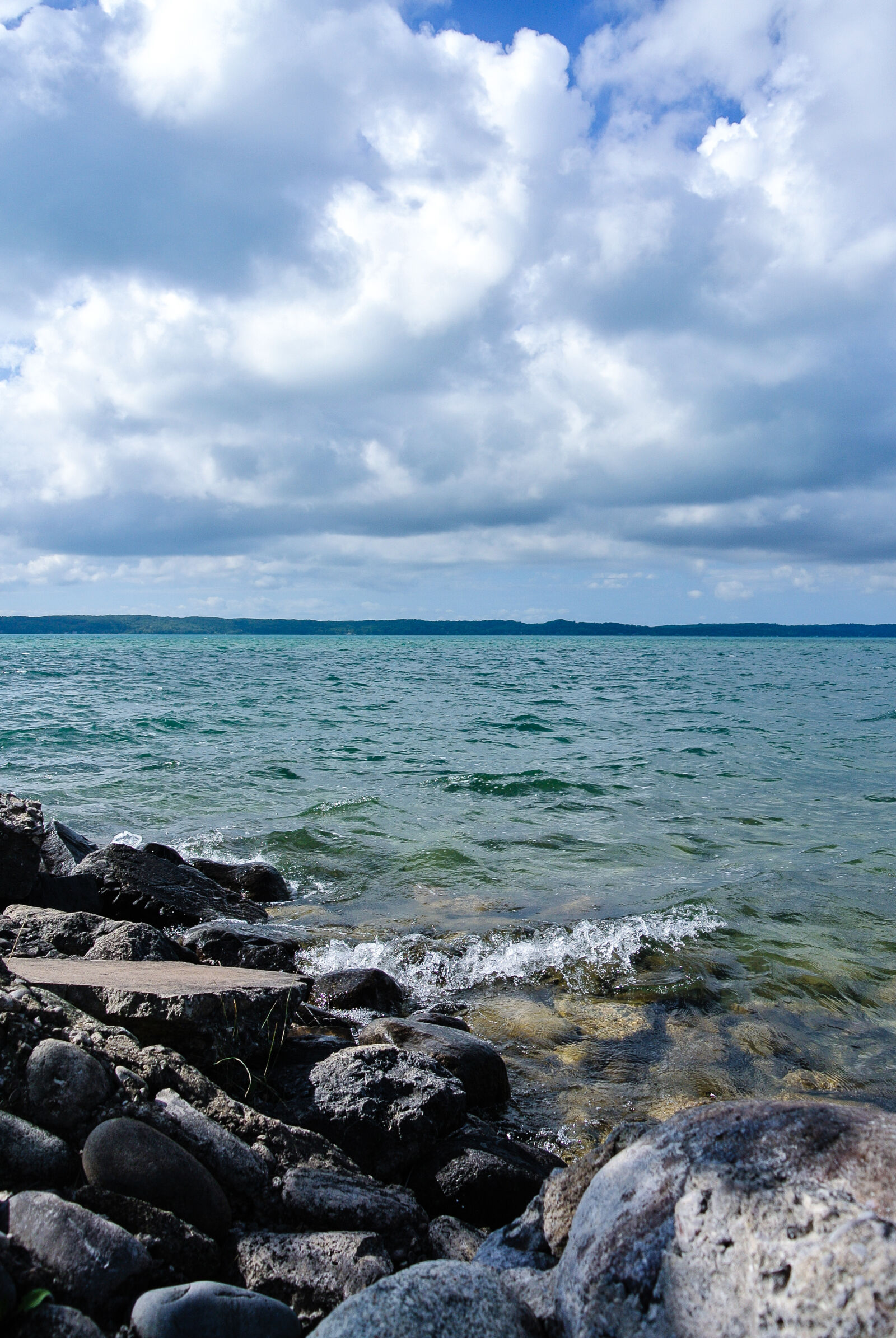Nikon 1 Nikkor VR 10-30mm F3.5-5.6 sample photo. Clouds, crystal, clear, lake photography