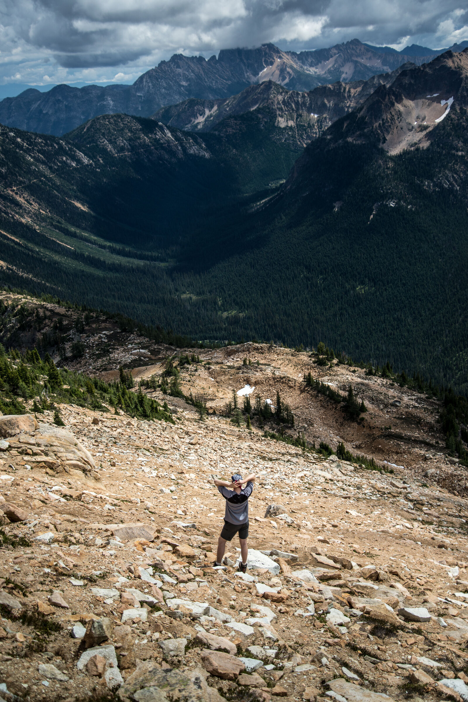 Nikon D600 sample photo. Hiking, hiker, mountains photography