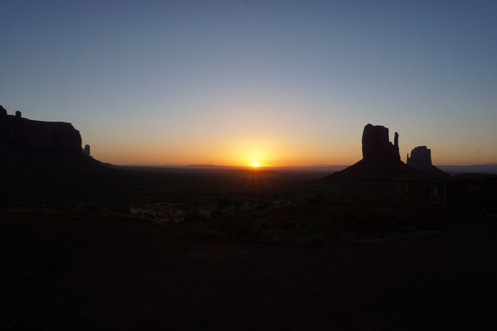 Sony a5100 sample photo. Monument valley, morning, rising photography