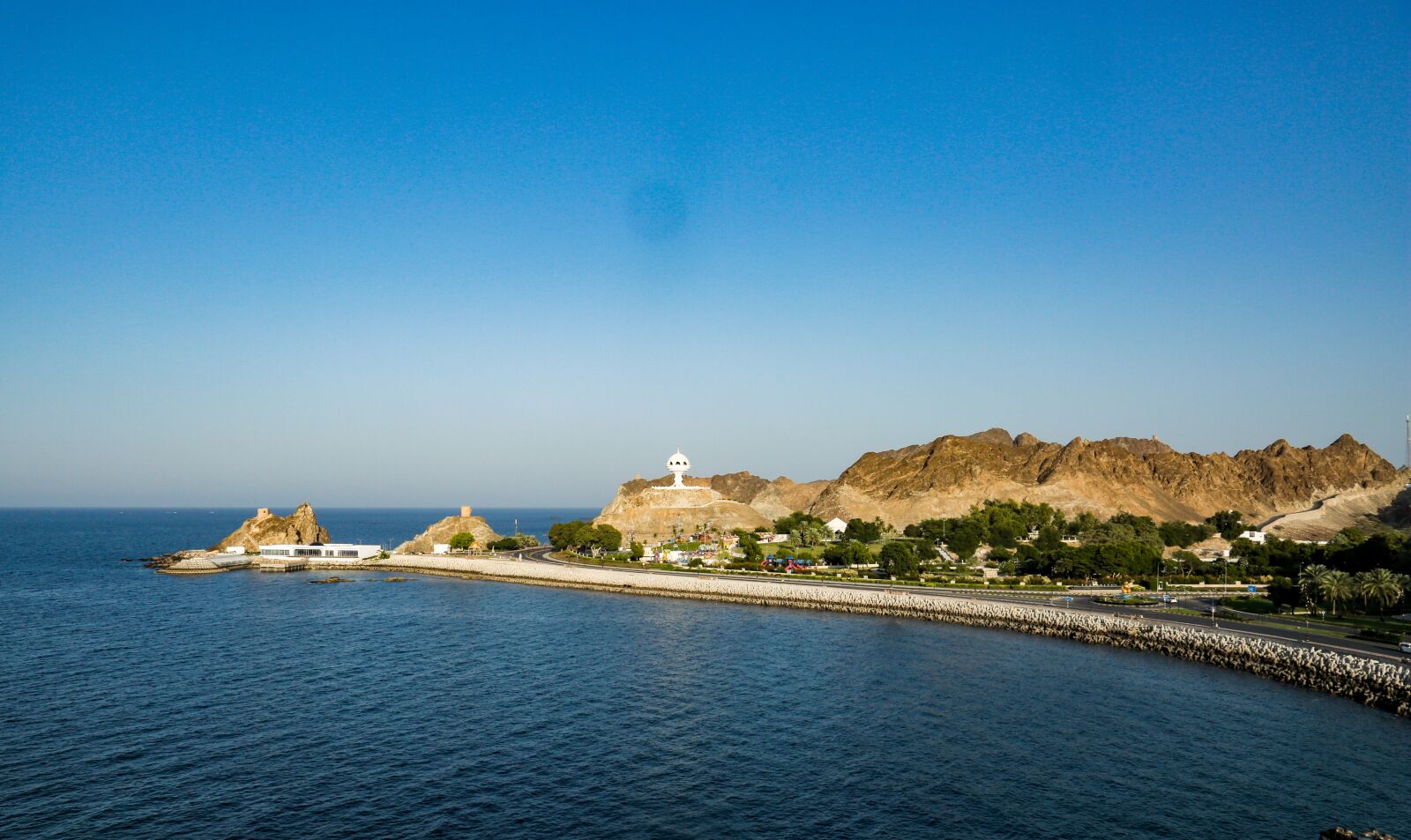 Canon EF 24-105mm F4L IS USM sample photo. Oman muscat, mutrah, muttrah photography