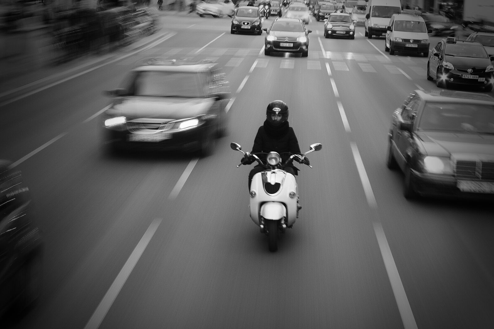 Canon EOS 550D (EOS Rebel T2i / EOS Kiss X4) sample photo. Biking, barcelona, city photography