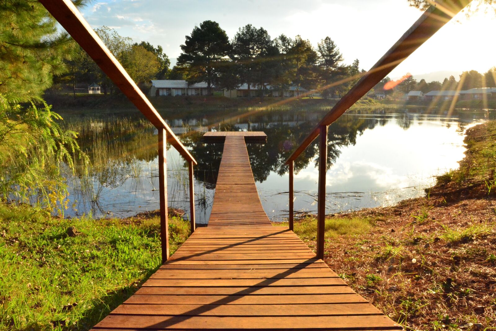 Nikon D5200 sample photo. Lake, scenic, outdoors photography