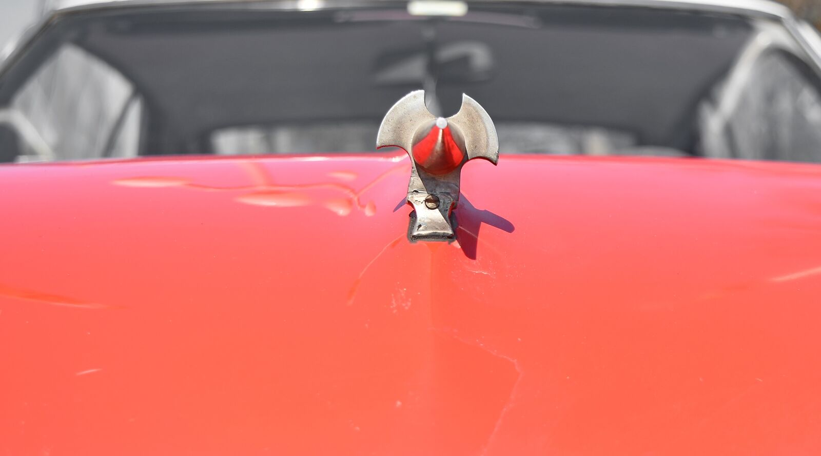 Nikon D5500 sample photo. Symbol, windshield, vehicle, mechanism photography