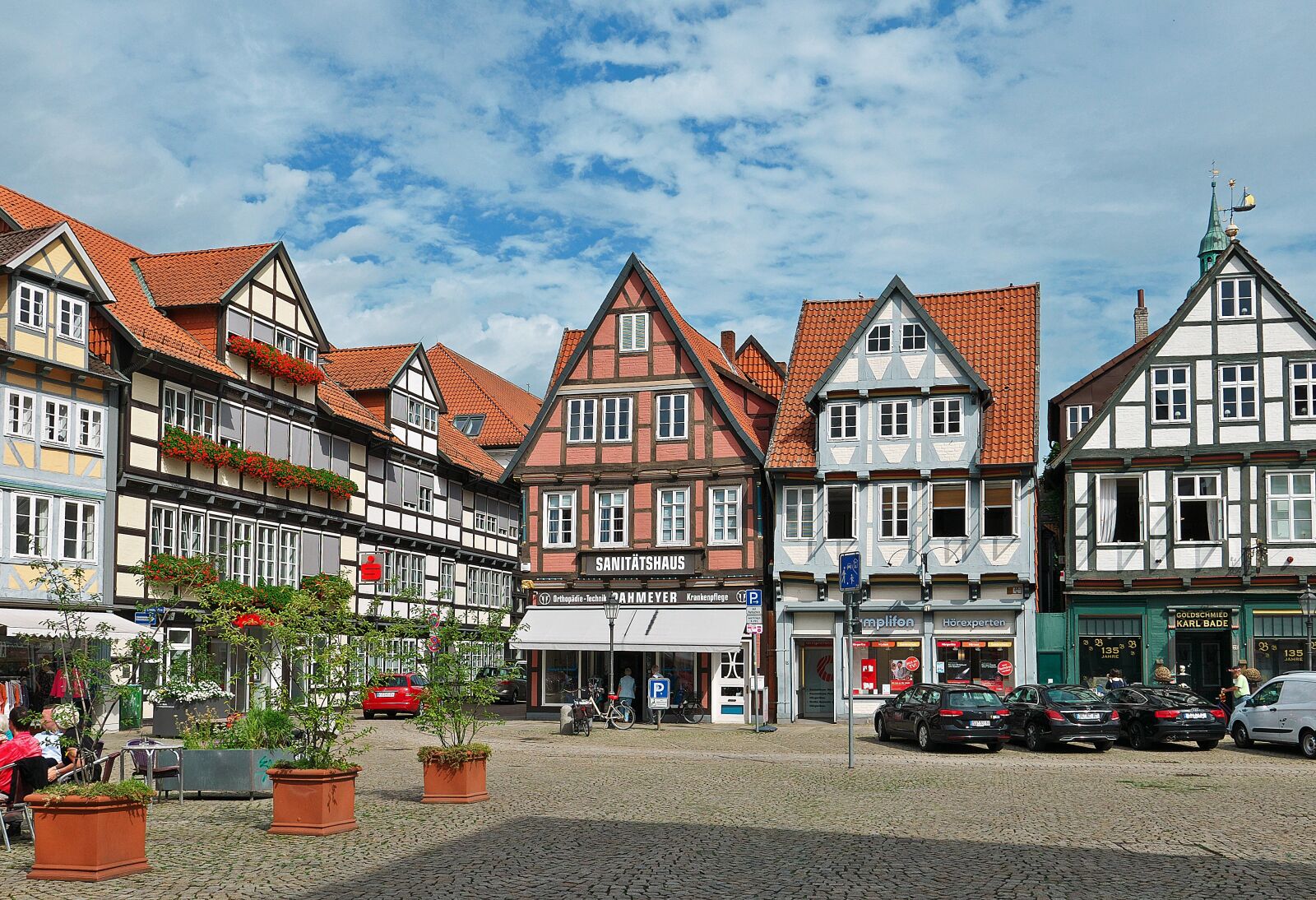 Panasonic Lumix DMC-LX100 sample photo. Marketplace, celle, truss photography