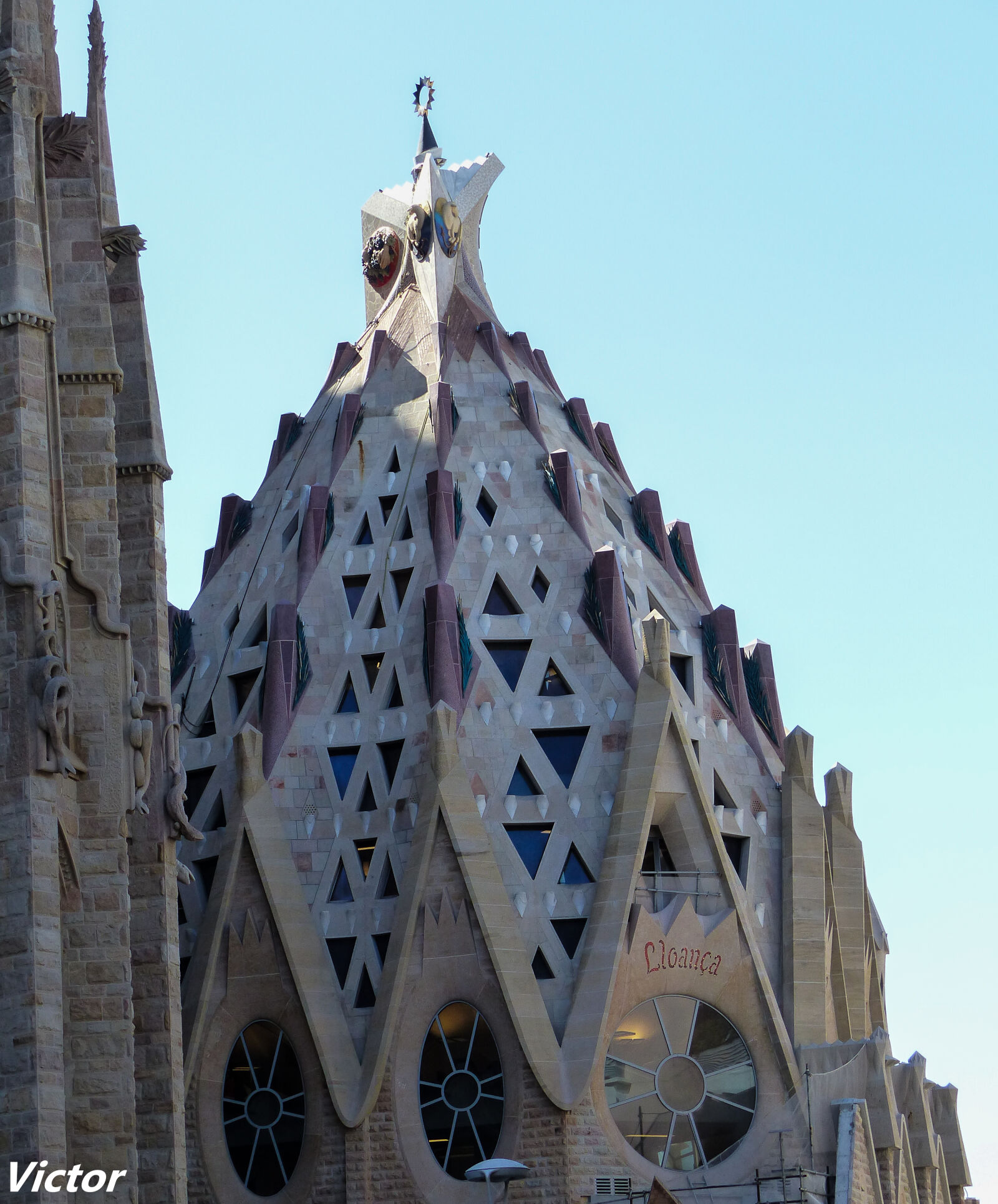Panasonic Lumix DMC-FZ200 sample photo. Barcelona photography