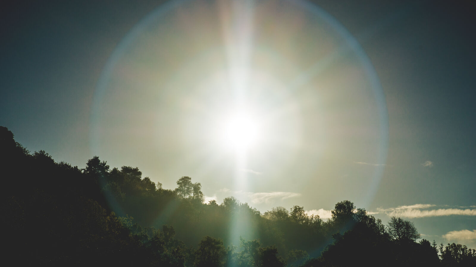 24-70mm F2.8-2.8 SSM sample photo. Morning, sun, sky, sun photography
