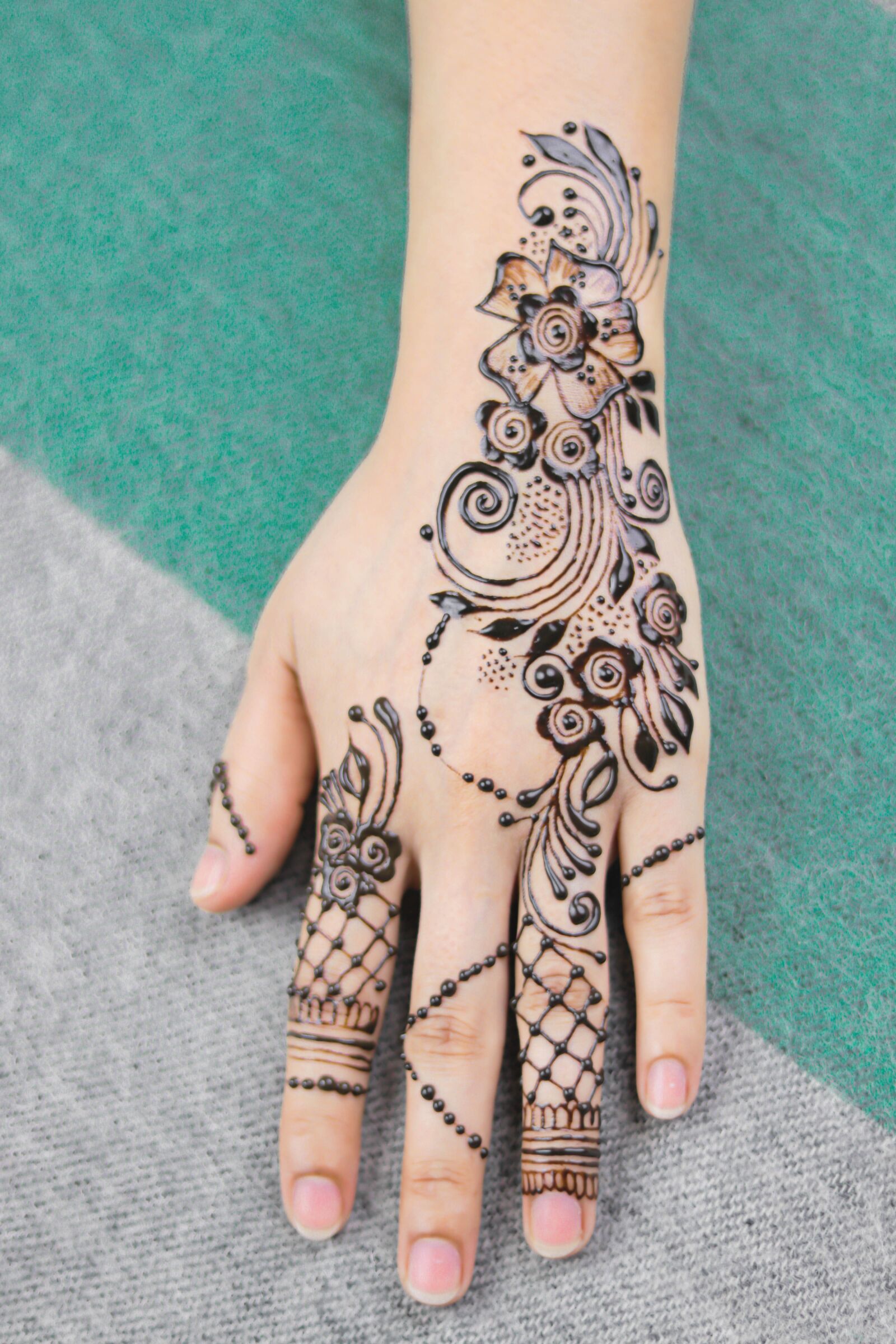 Canon EOS 80D sample photo. Indian, tattoo, henna photography