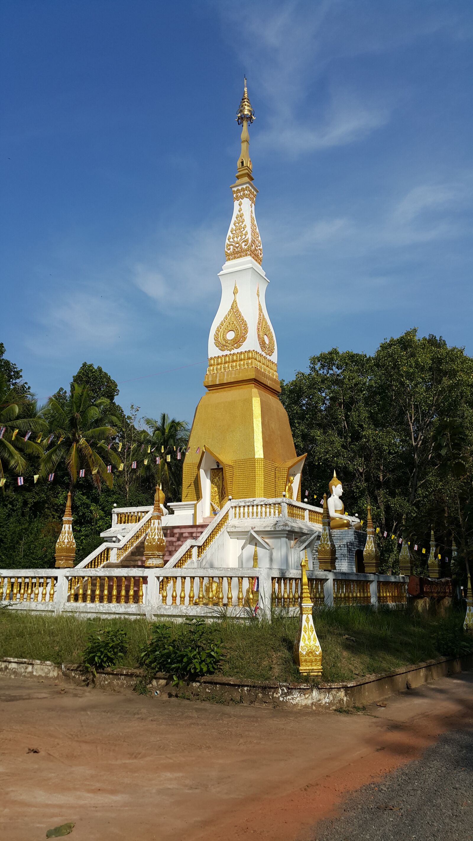 Samsung Galaxy Note4 sample photo. Pagoda, measure, thailand temple photography
