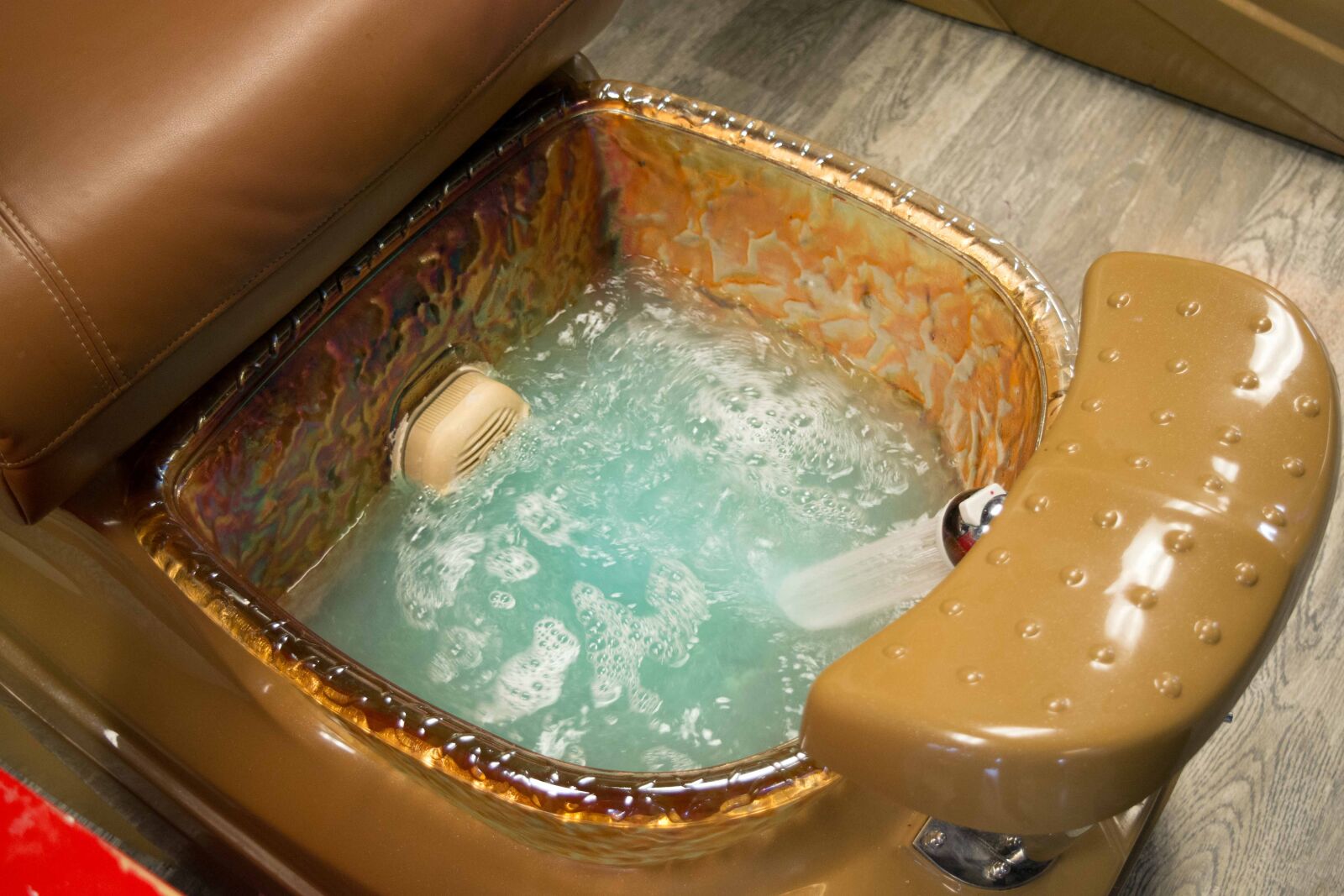 Nikon D7200 sample photo. Pedicure, manicure, treatment photography
