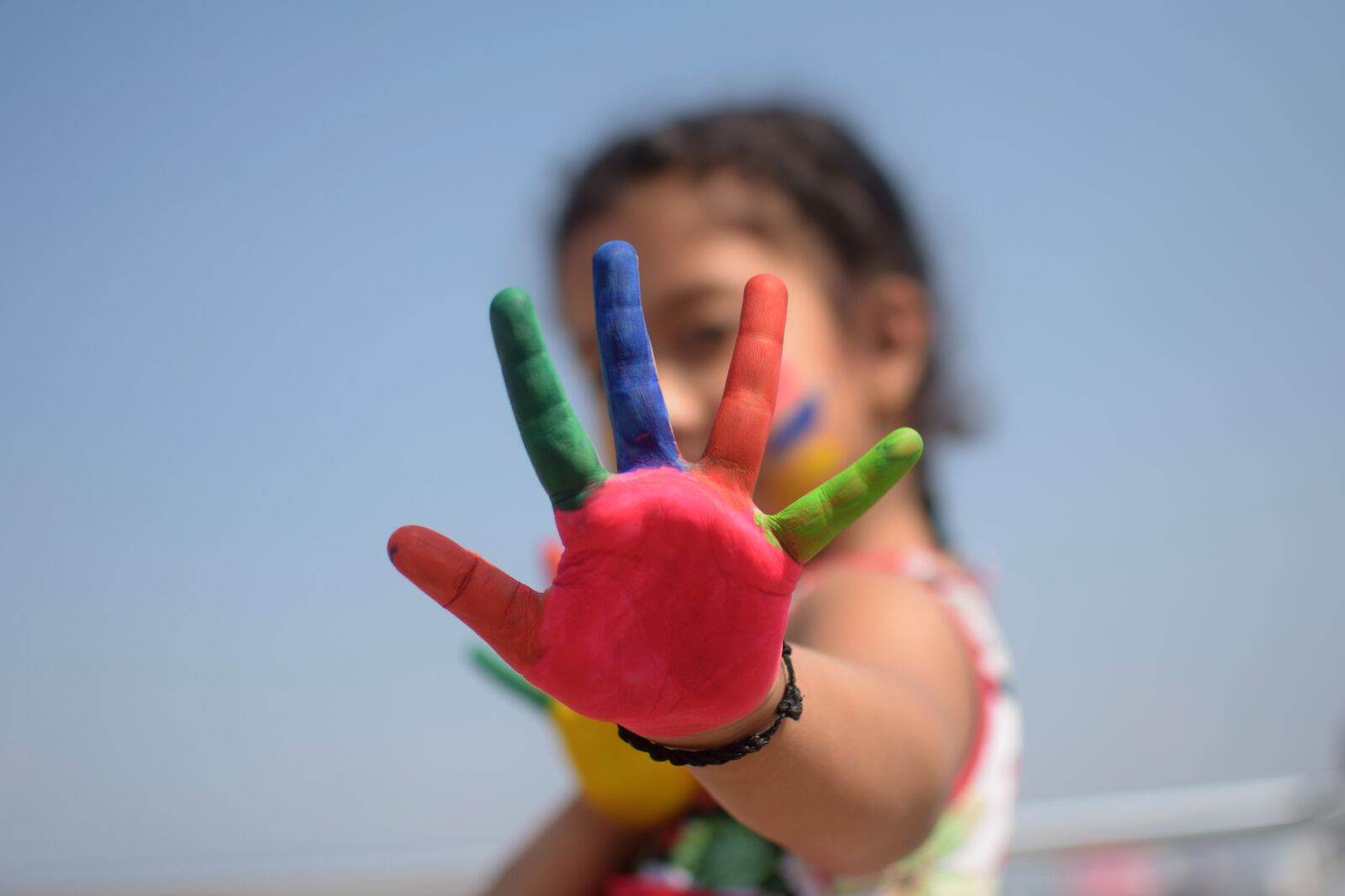 Nikon D5300 sample photo. Colorful, five fingers, kid photography