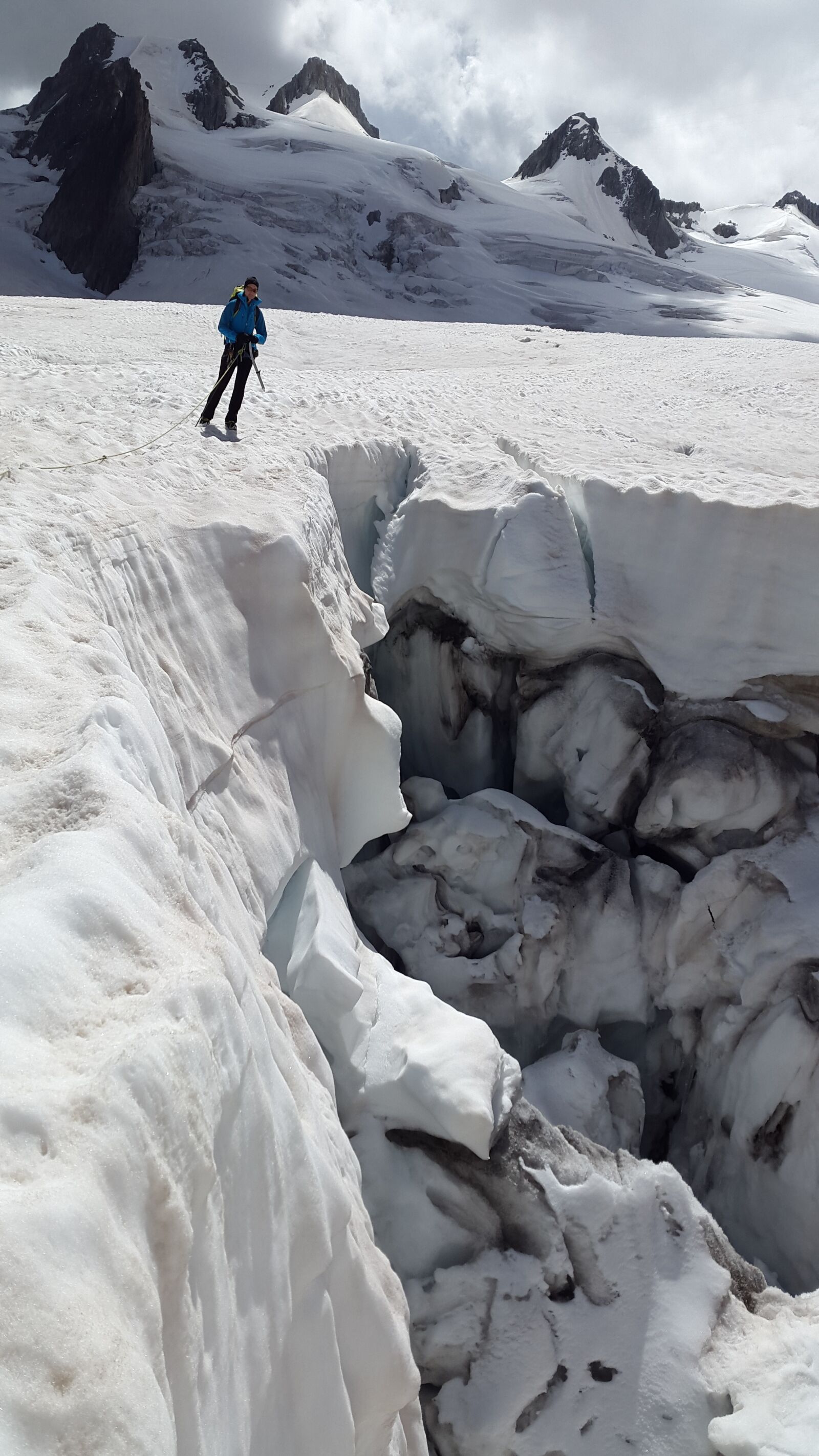 Samsung Galaxy Alpha sample photo. Crevasse, glacier, mont blanc photography