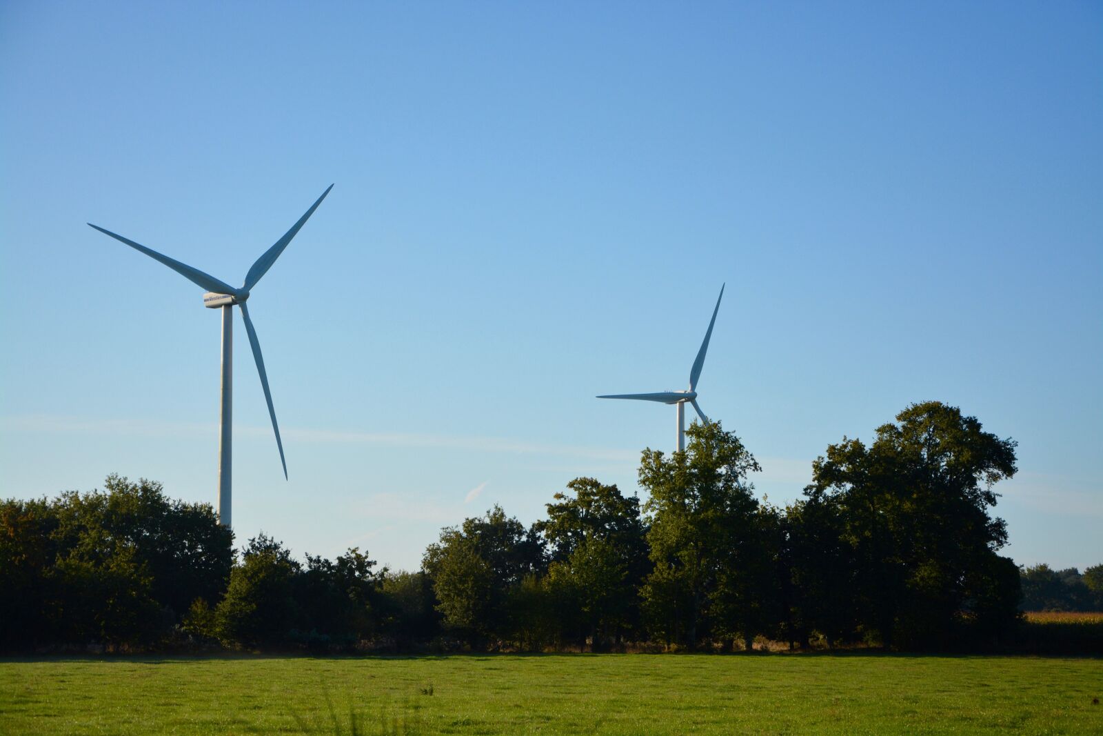 Nikon D5200 sample photo. Wind turbine, landscape, nature photography