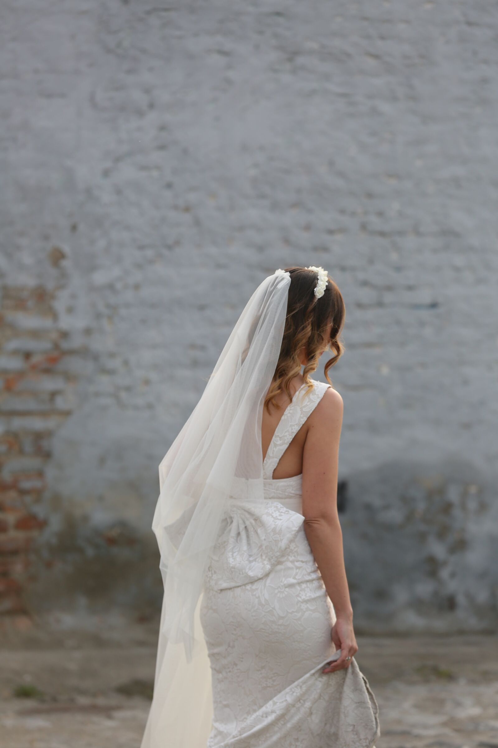 Canon EOS 5D Mark III sample photo. Wedding dress, veil, bride photography