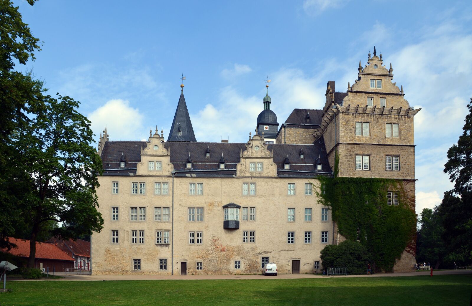 Nikon D5200 sample photo. Castle, wolfsburg, lower saxony photography