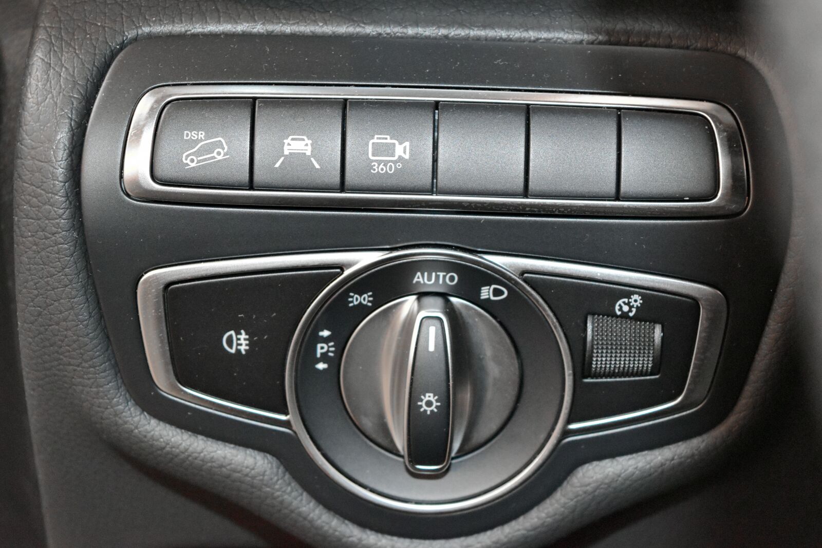 Nikon D5500 sample photo. Device, vehicle, mechanism, control photography