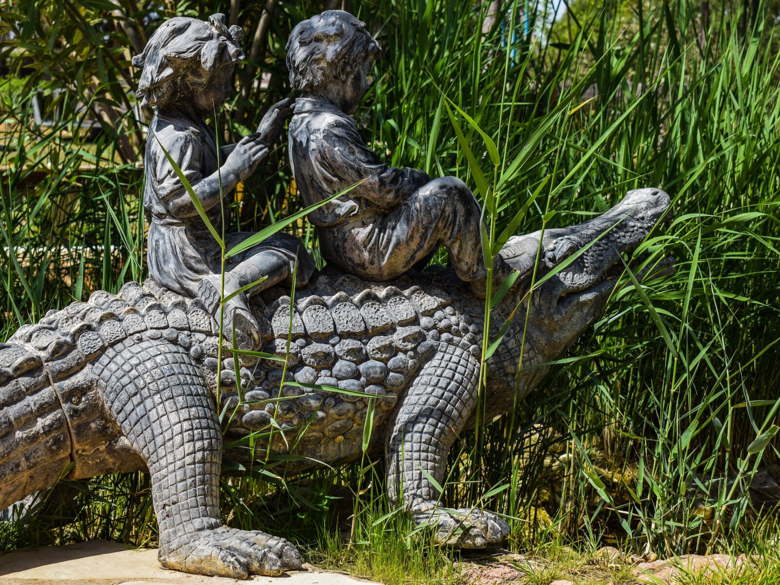 Nikon D3300 sample photo. Crocodile, kids, garden photography