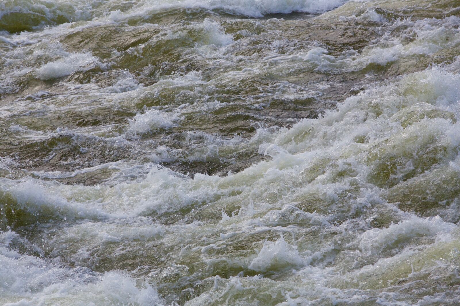 Canon EOS 5D Mark III sample photo. Waves, river, forte photography