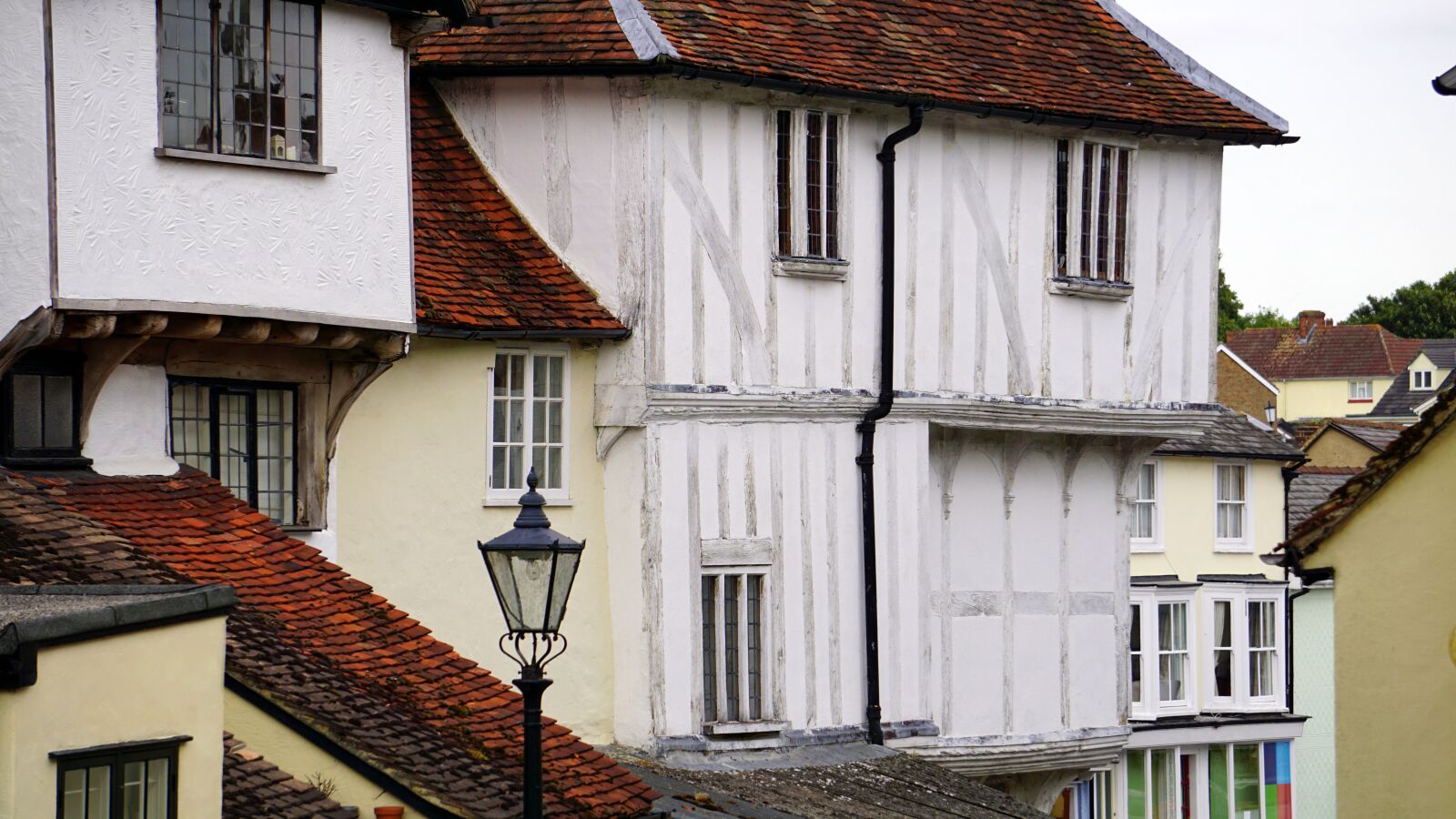 Sony E 55-210mm F4.5-6.3 OSS sample photo. Old, building, exterior photography