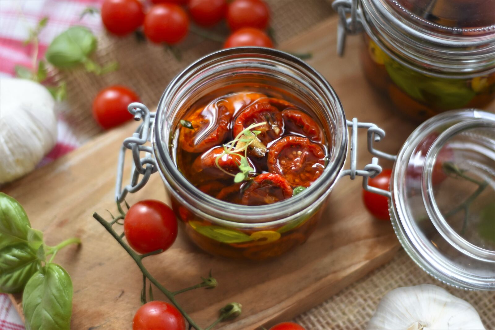Nikon D7200 sample photo. Tomatoes, oil, herbs photography