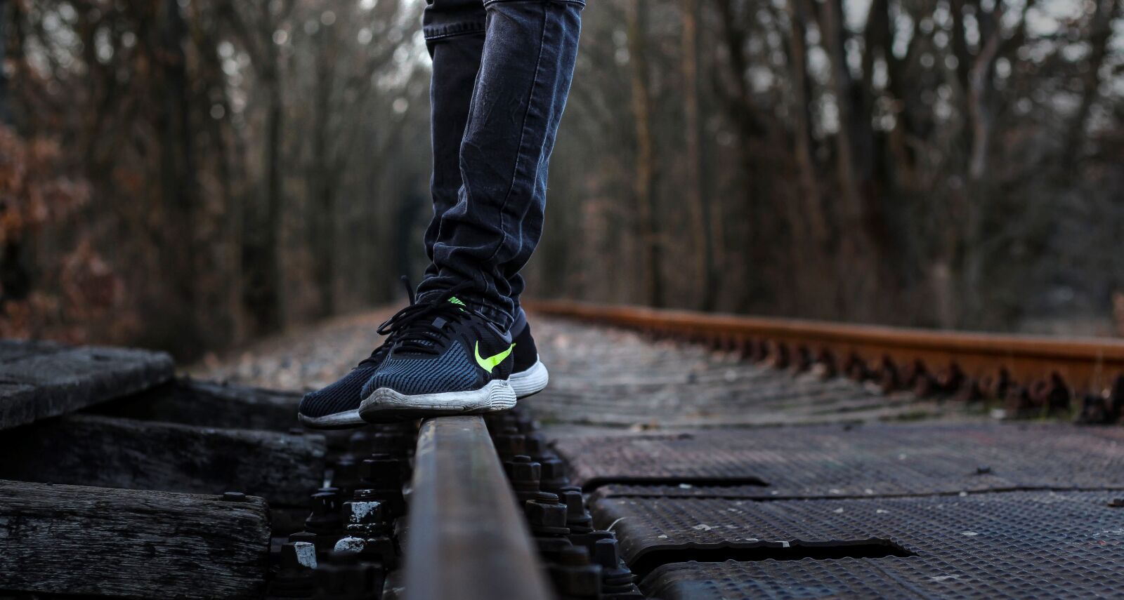 Canon EF 50mm F1.8 STM sample photo. Shoes, sports shoes, running photography