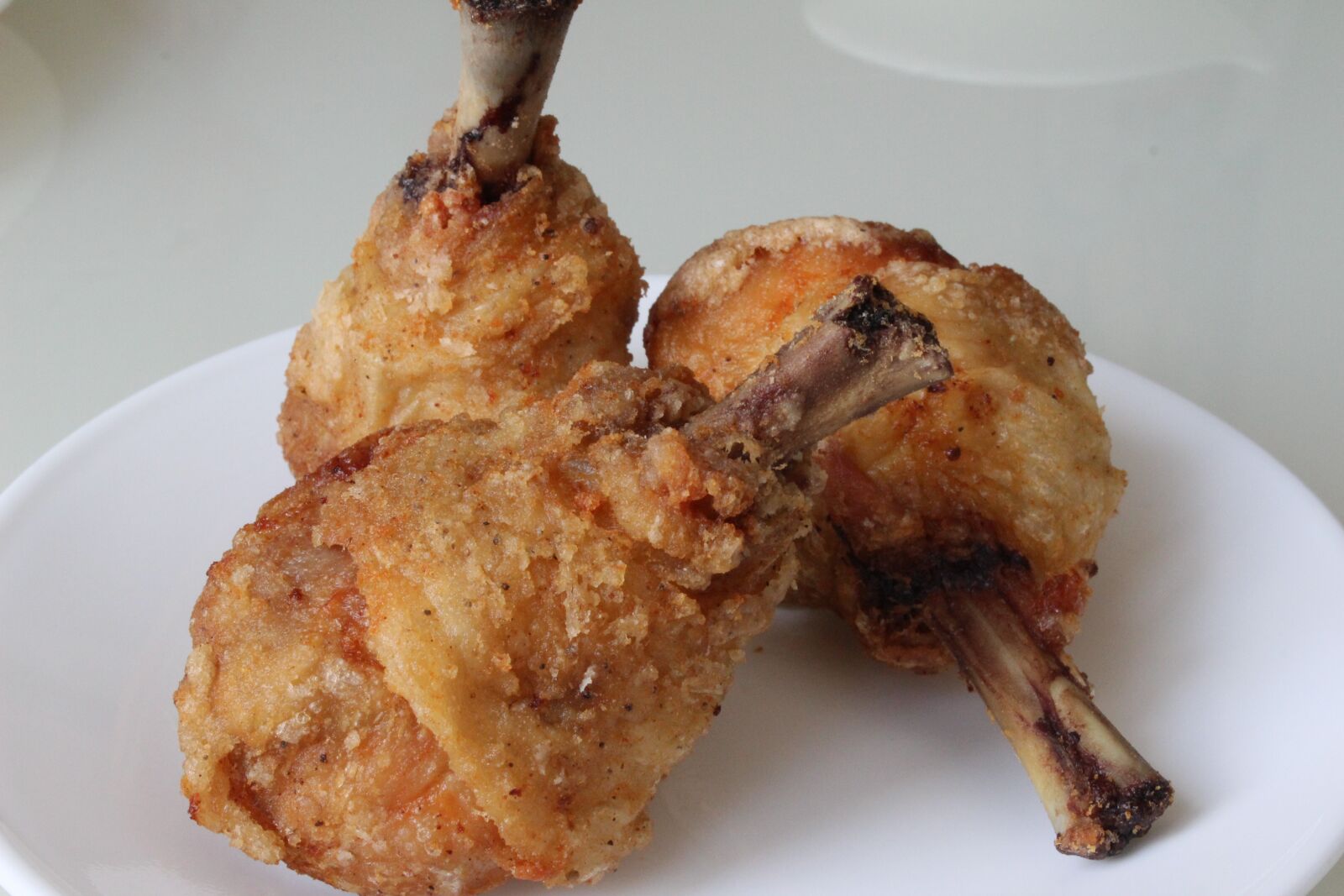 Canon EOS 600D (Rebel EOS T3i / EOS Kiss X5) sample photo. Vietnamese food, fried chicken photography