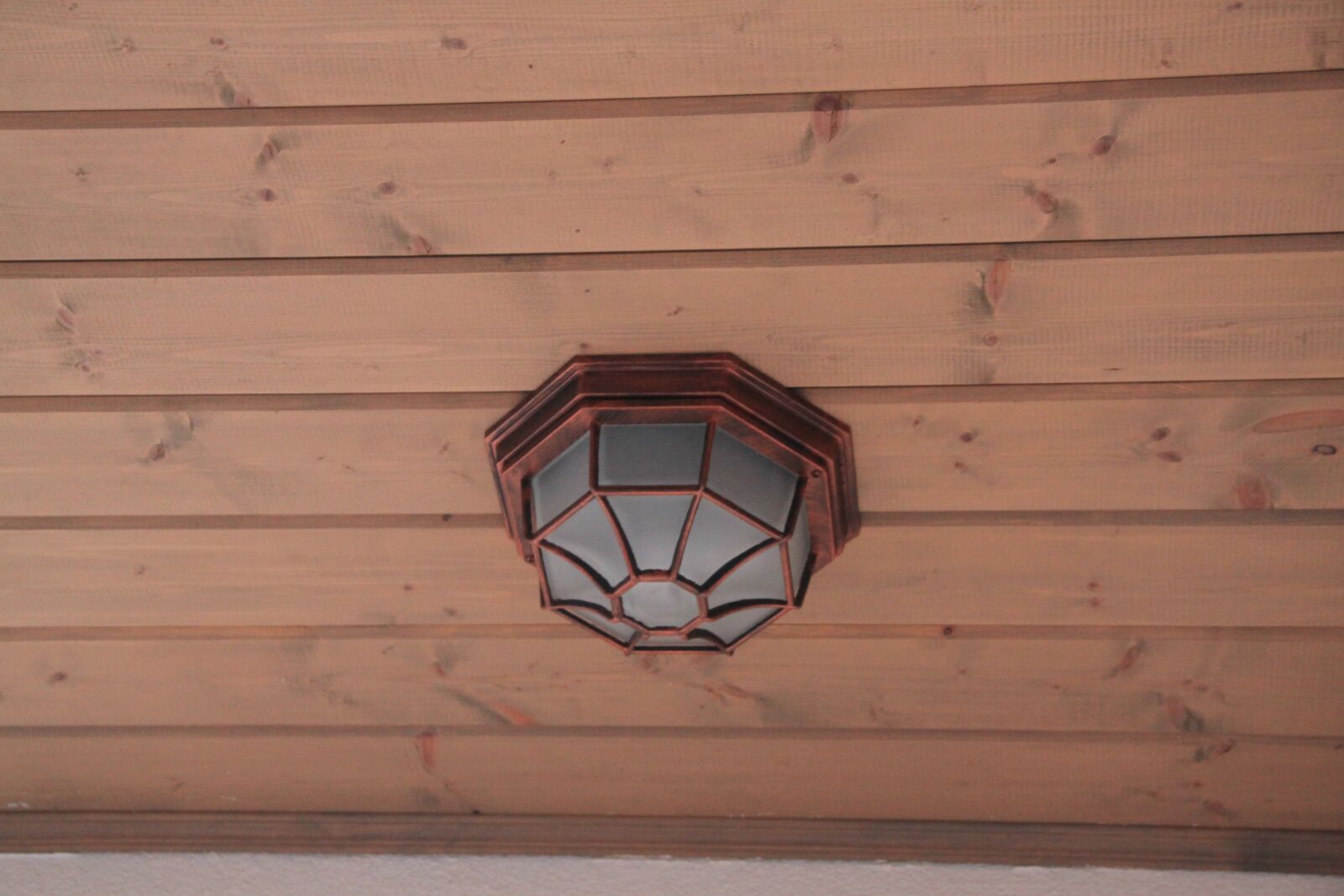 Canon EOS 500D (EOS Rebel T1i / EOS Kiss X3) sample photo. Lamp, woods, wood photography