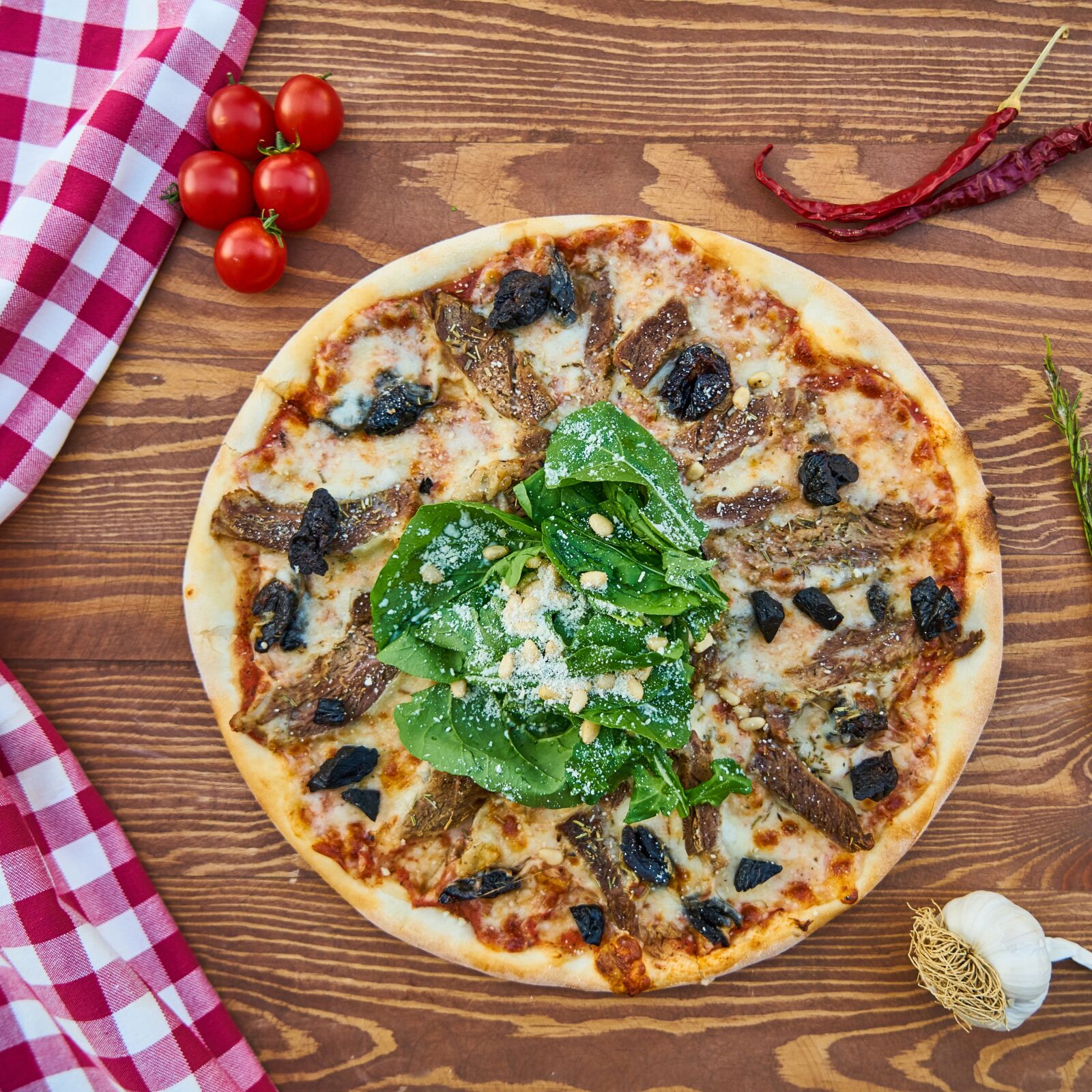 Sony a7R II sample photo. Pizza, plate, dough photography