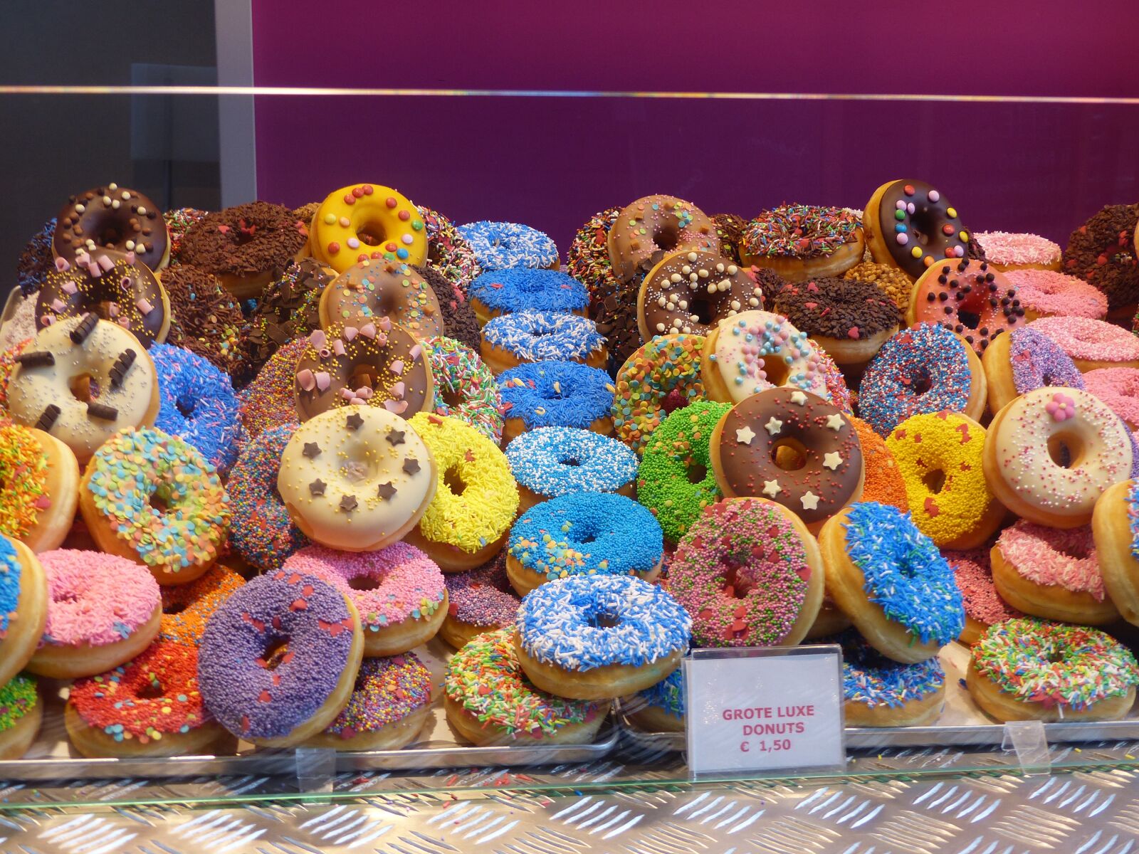 Panasonic Lumix DMC-FZ200 sample photo. Food, dessert, market photography