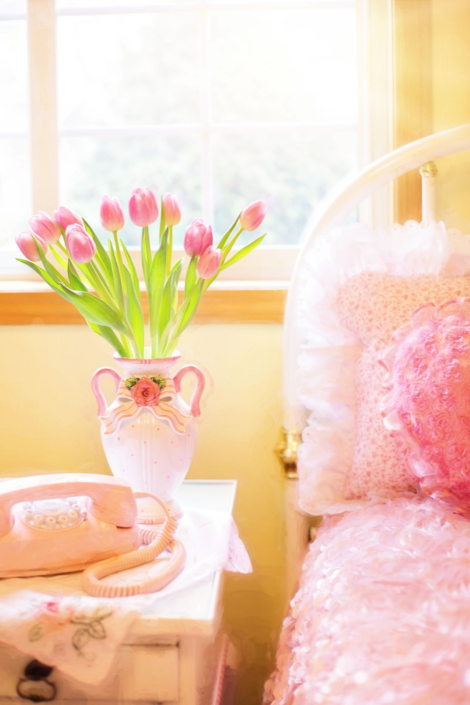 Canon EF 50mm F1.4 USM sample photo. Tulips, pink, bed photography