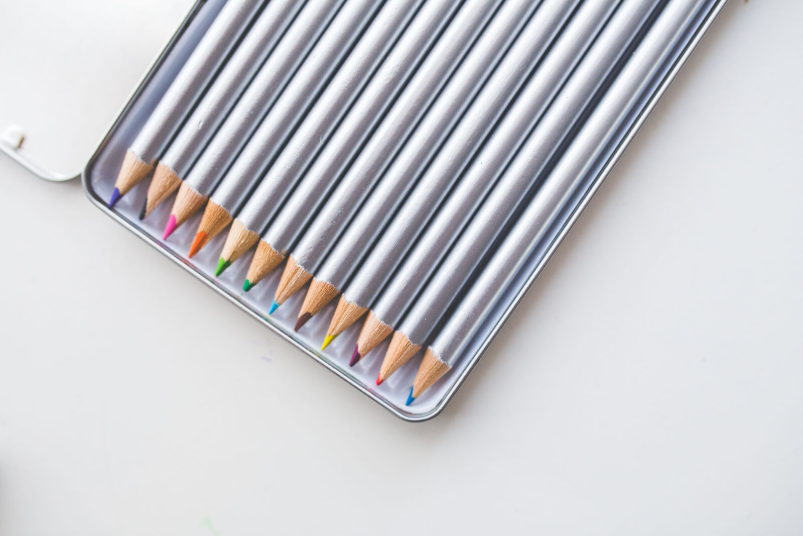 Canon EOS 6D + Sigma 35mm F1.4 DG HSM Art sample photo. Colored, pencils, in, open photography