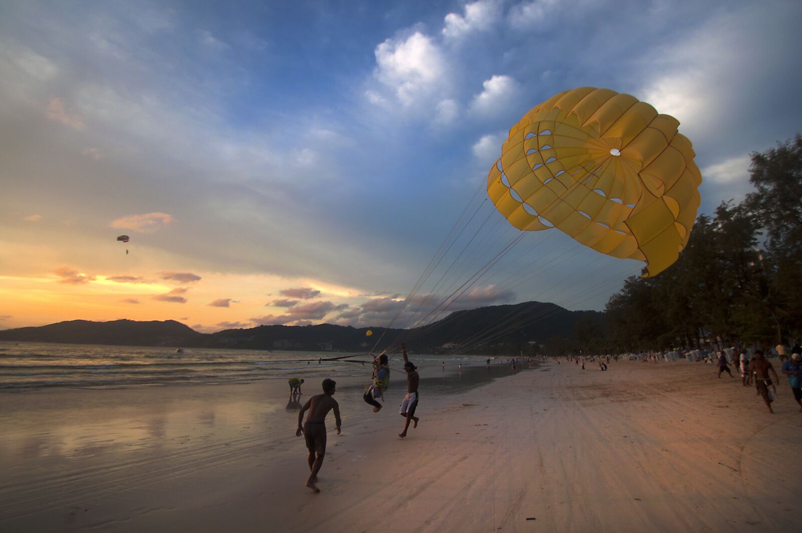 Nikon D5000 sample photo. Beach, para, sail photography