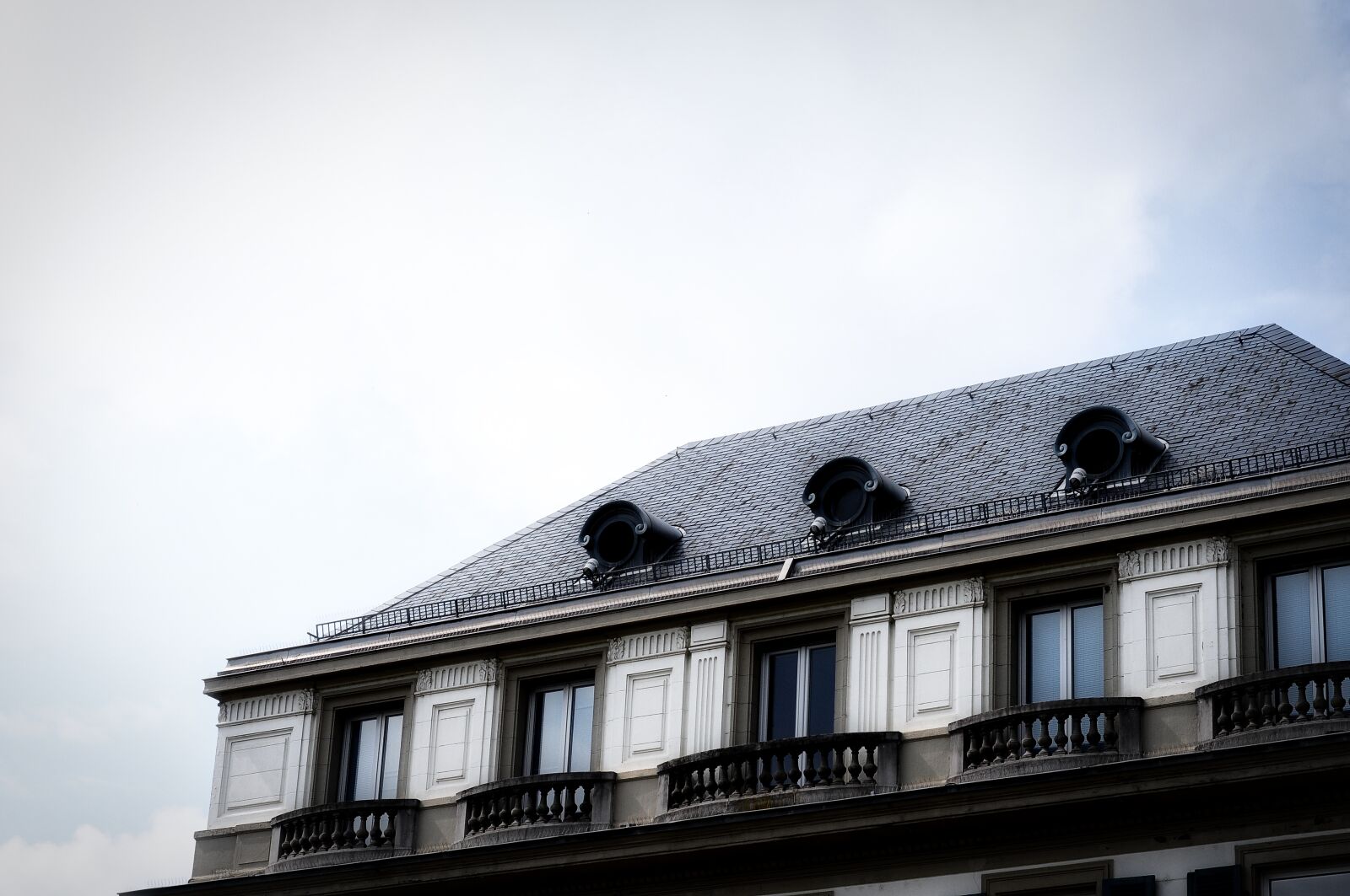 Nikon D300S sample photo. House, gloomy, mystery photography