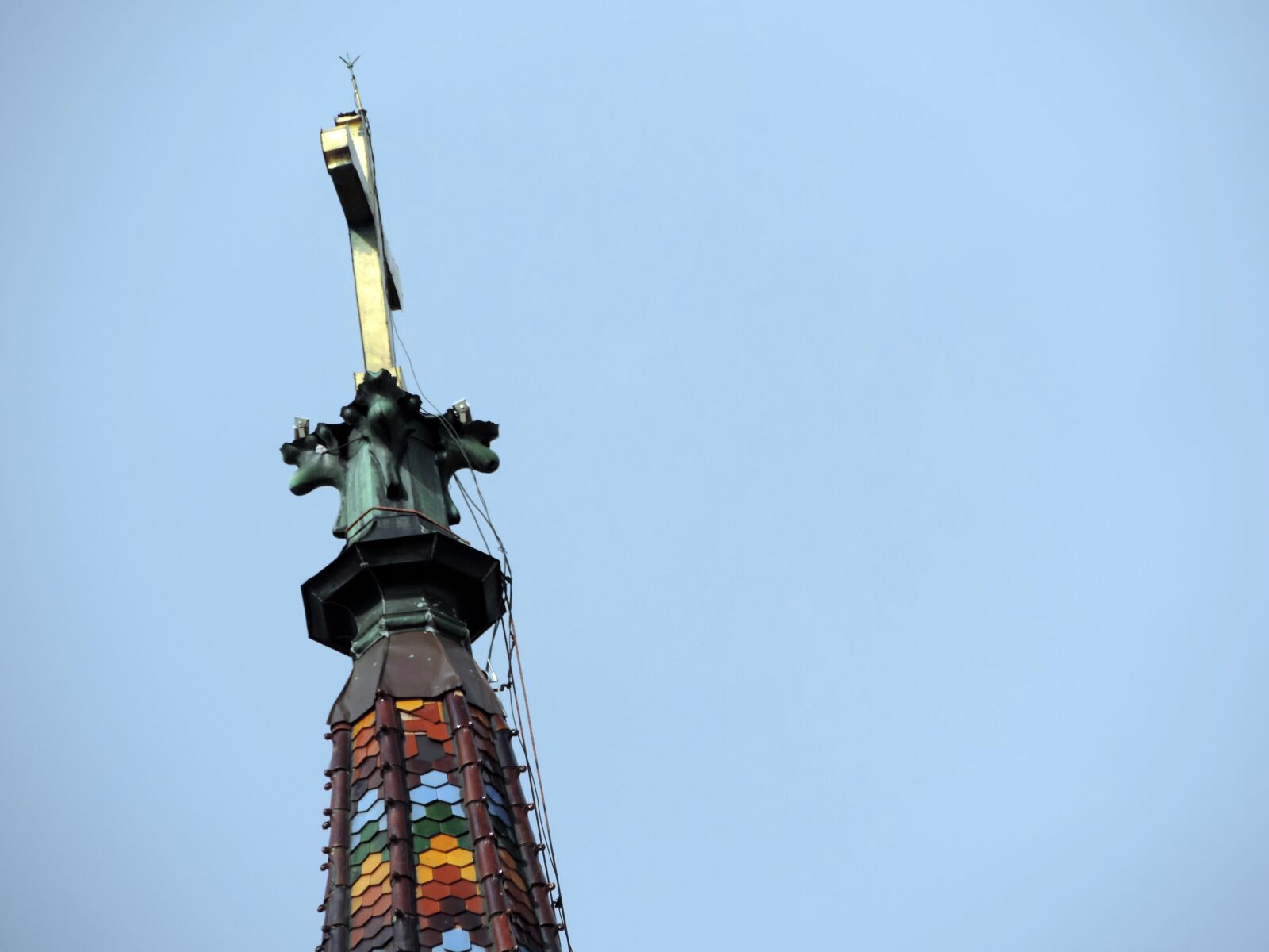 Nikon Coolpix P520 sample photo. Blue sky, cathedral, cross photography