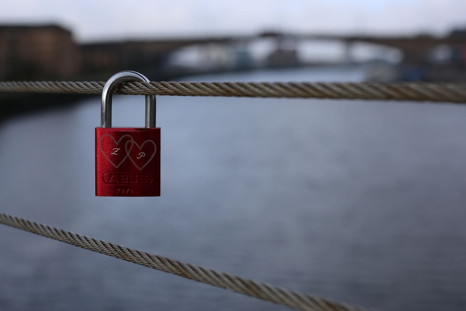 Canon EOS 6D + Canon EF 50mm F1.8 STM sample photo. Padlock, love, romantic photography