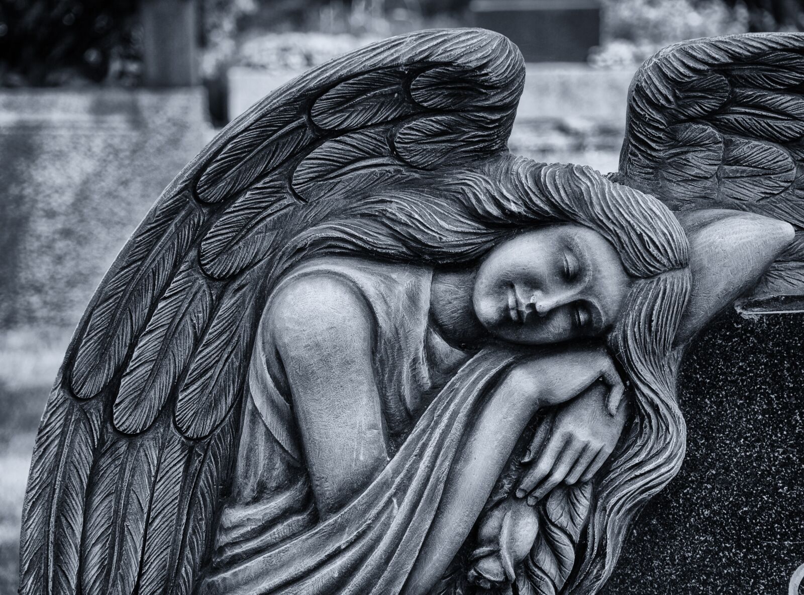Canon EOS 700D (EOS Rebel T5i / EOS Kiss X7i) sample photo. Angel, cemetery, sculpture photography