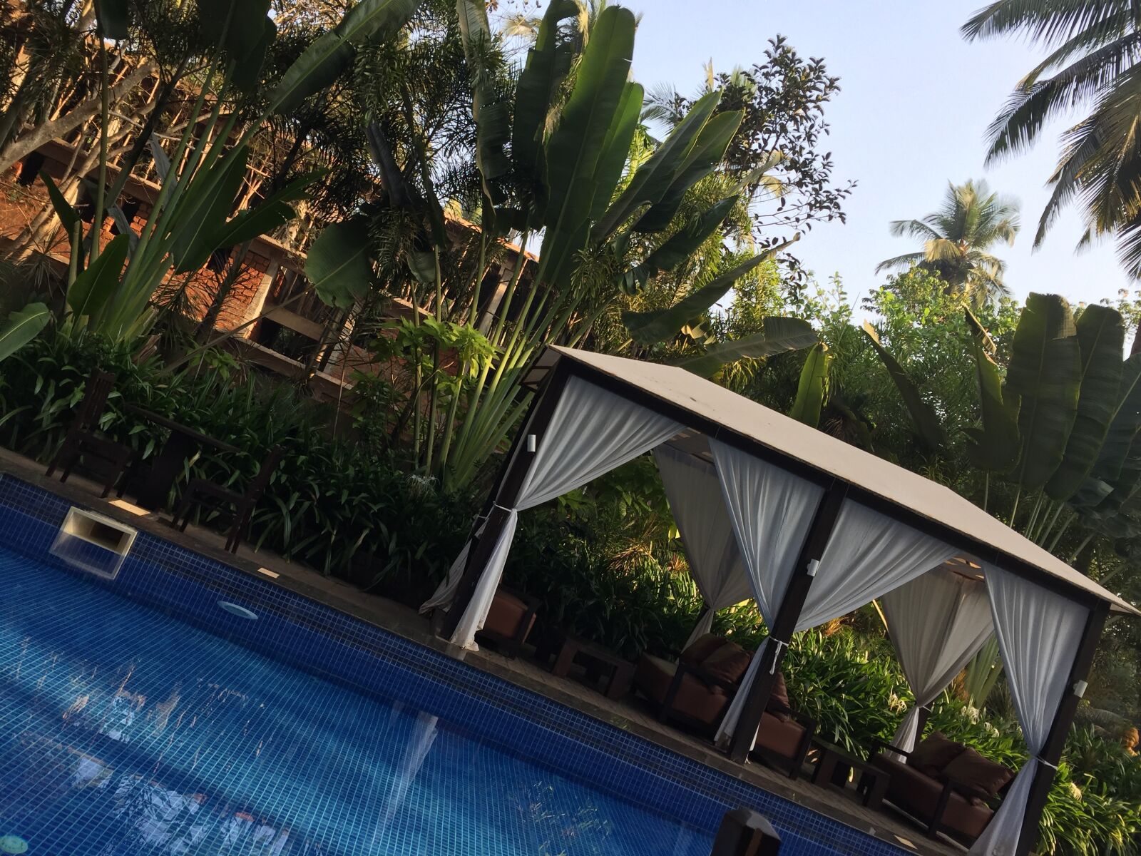 Apple iPhone 6 sample photo. Pool, swimming pool, water photography