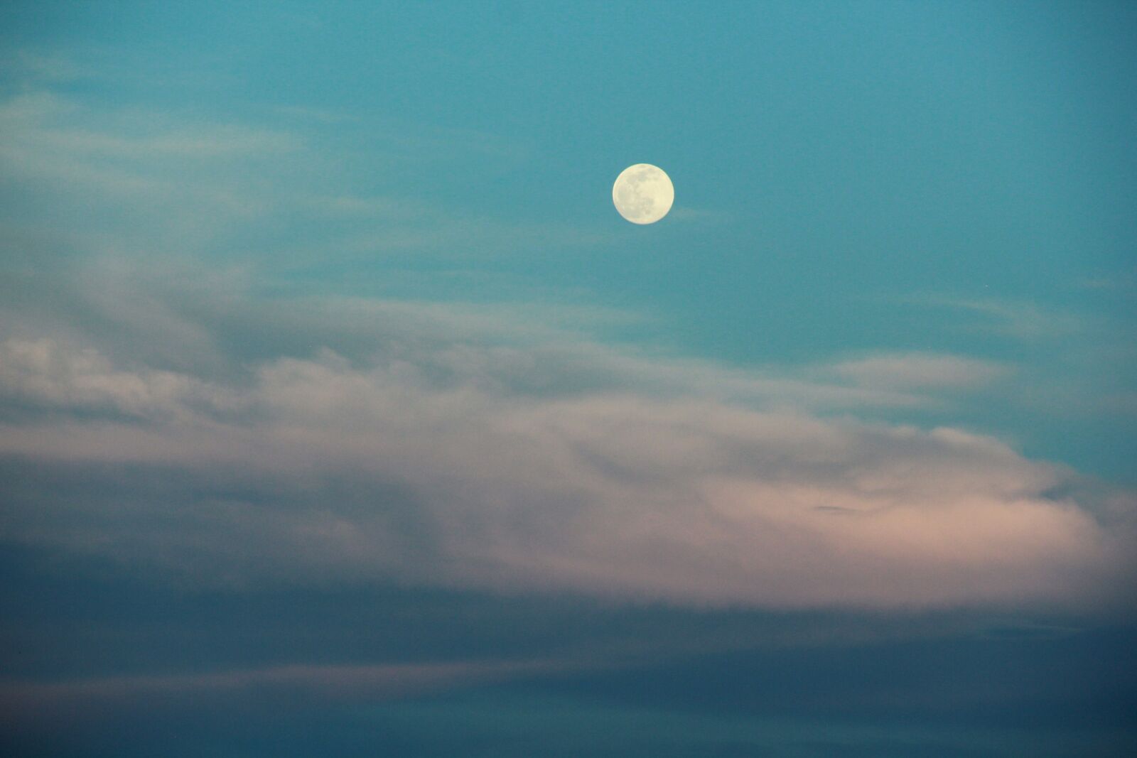 Canon EOS 550D (EOS Rebel T2i / EOS Kiss X4) sample photo. Full moon, sky, abendstimmung photography