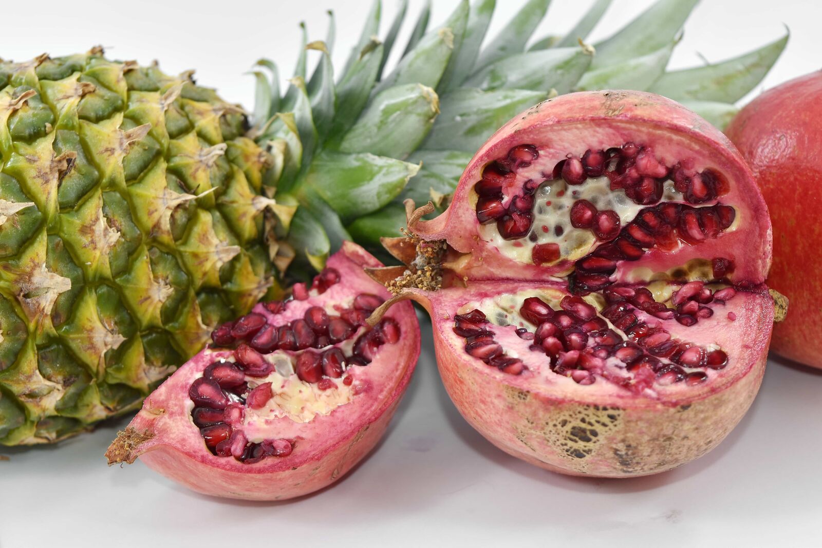 Nikon D5500 sample photo. Exotic, pineapple, tropic, pomegranate photography