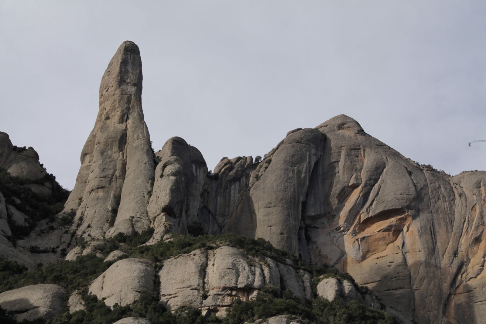 Canon EOS 1100D (EOS Rebel T3 / EOS Kiss X50) sample photo. Mountains, hiking photography