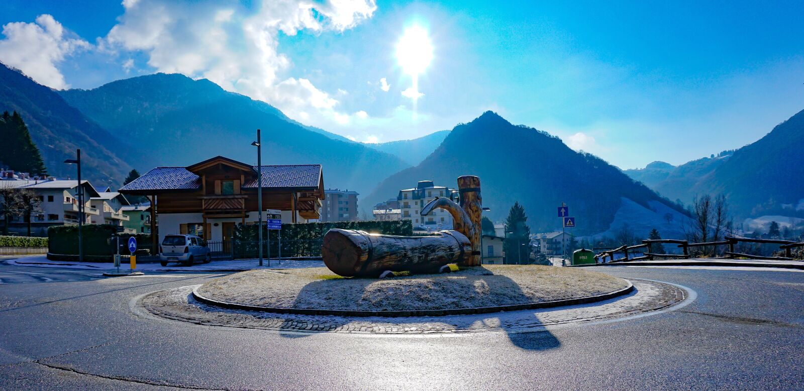 Sony a6000 sample photo. Round, fontana, asphalt photography