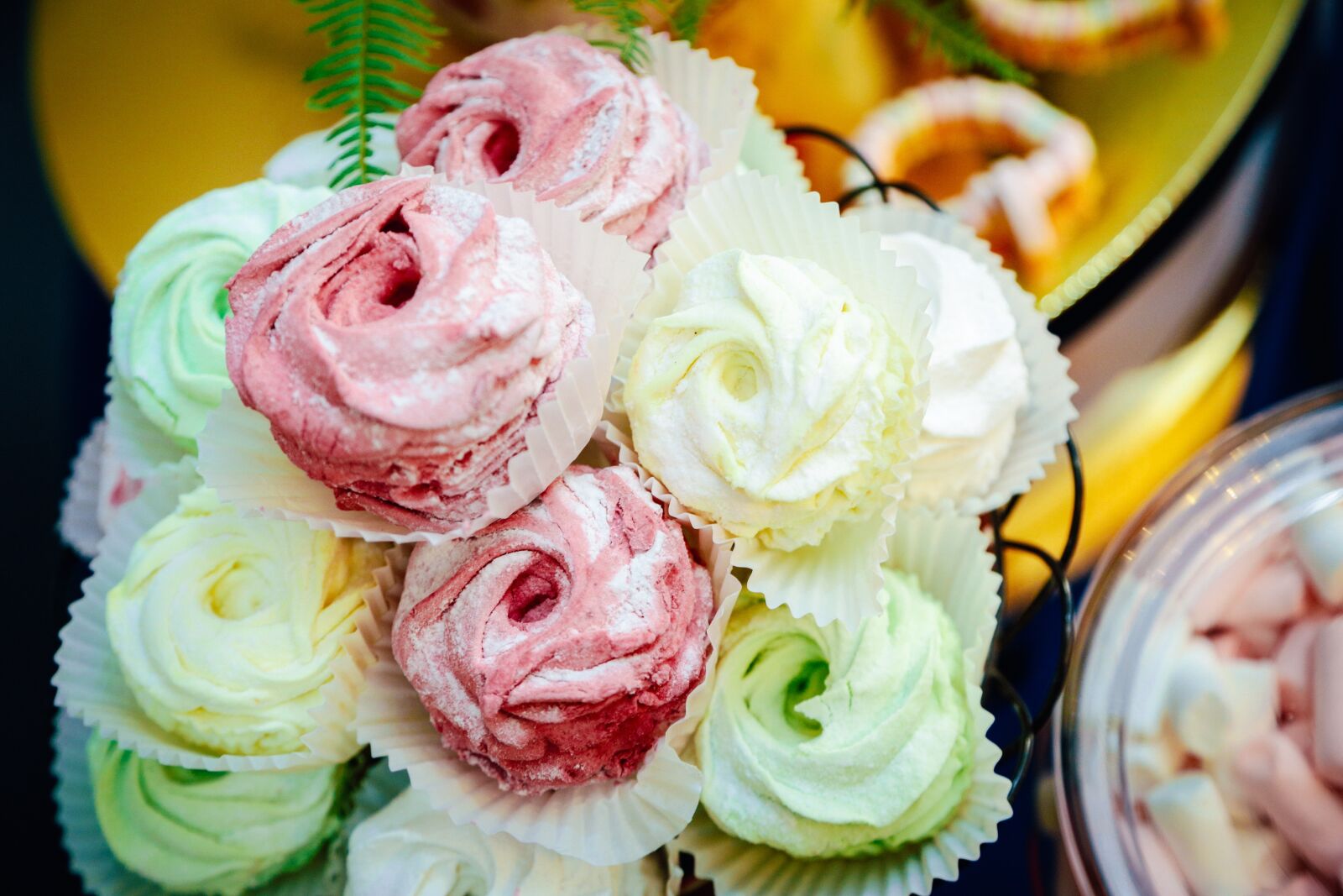Canon EOS 5D Mark III sample photo. Zephyr, cream, cake photography