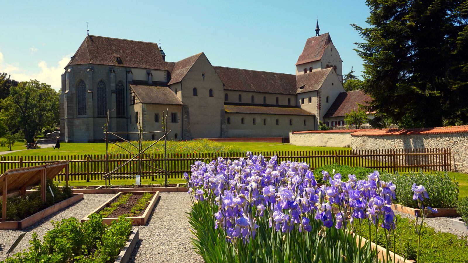 Sony Alpha a5000 (ILCE 5000) sample photo. Monastery, monastery garden, historically photography