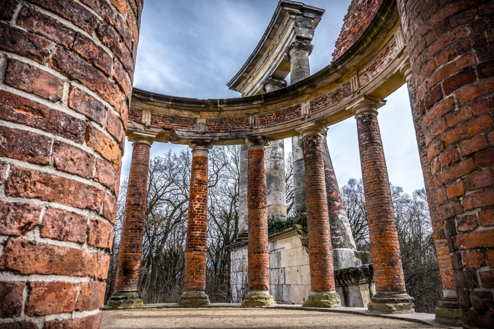 Sony Alpha a5000 (ILCE 5000) sample photo. Architecture, old, antiquity photography