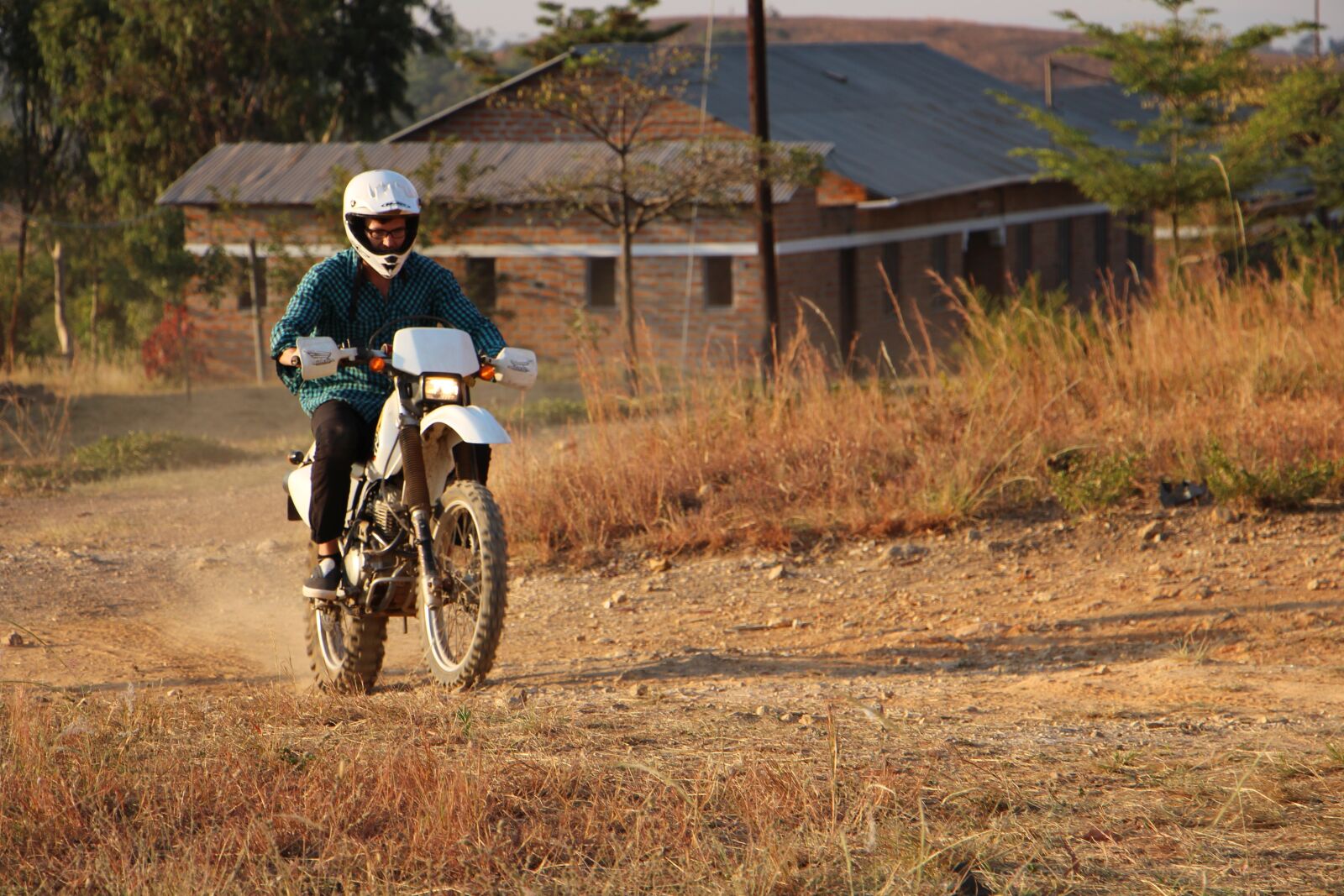 Canon EOS 700D (EOS Rebel T5i / EOS Kiss X7i) sample photo. Motorcycle, drive, hobby photography