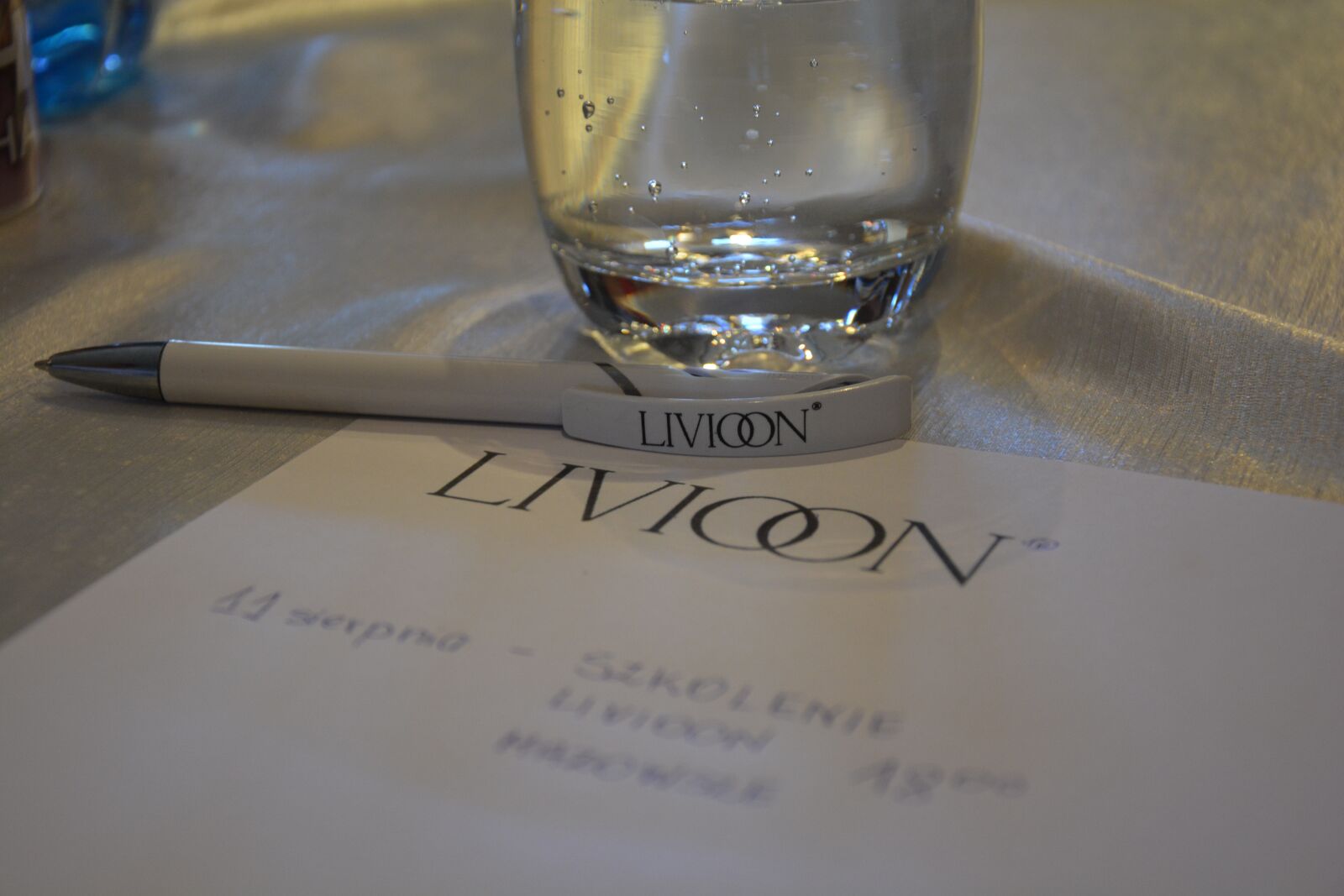 Nikon D5200 sample photo. Livioon, perfume, pen photography